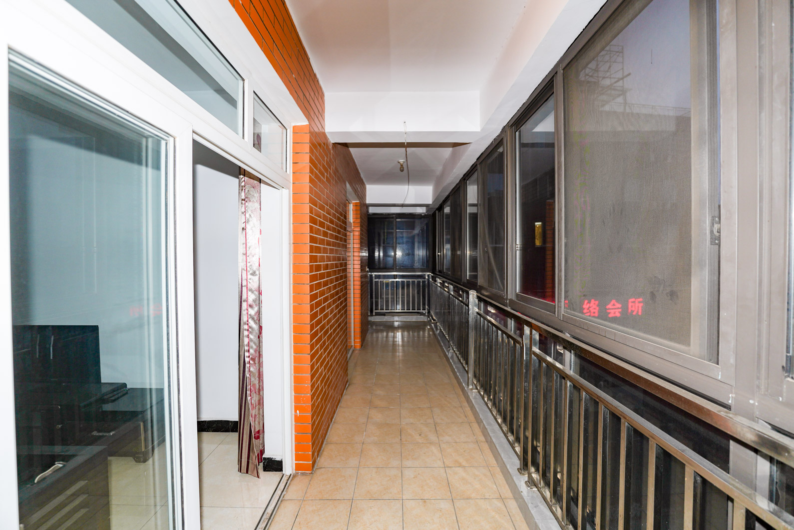 天剑华城  2室2厅1卫    66.8万阳台