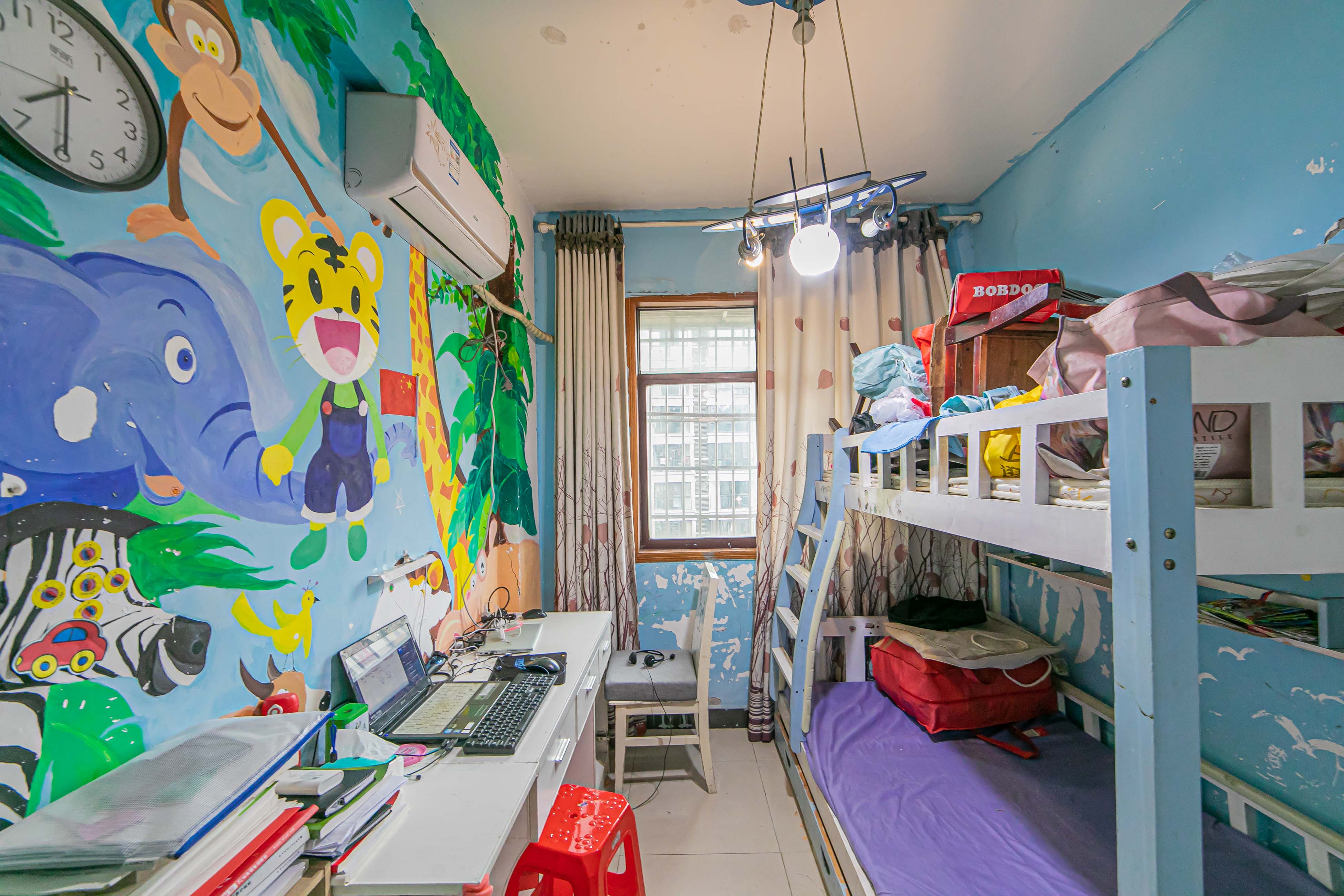 鹏基诺亚山林 2室2厅1卫 71.60万 鹏基诺亚山林 2室2厅1卫 71.60万卧室