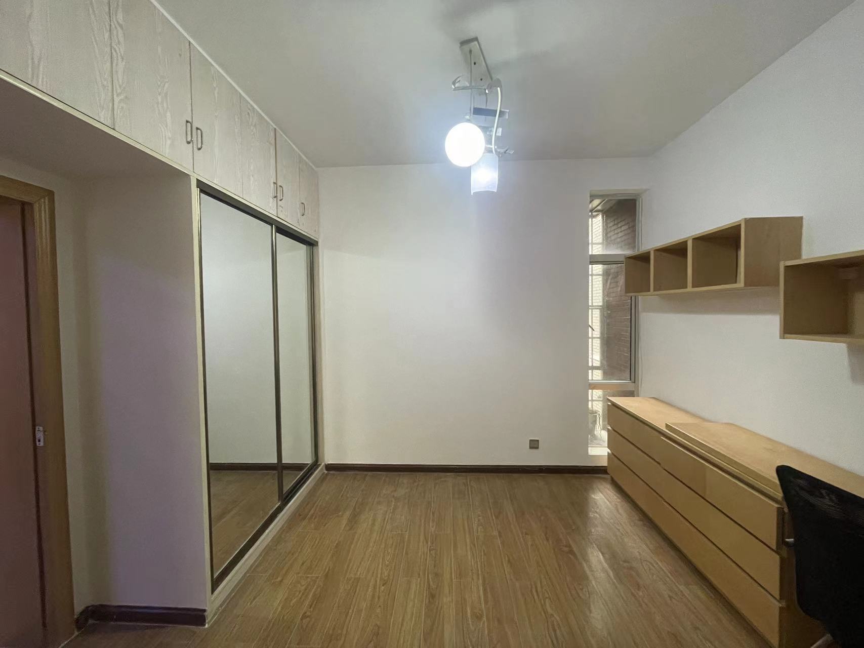 安泰小区  3室2厅2卫   35.00万室内图