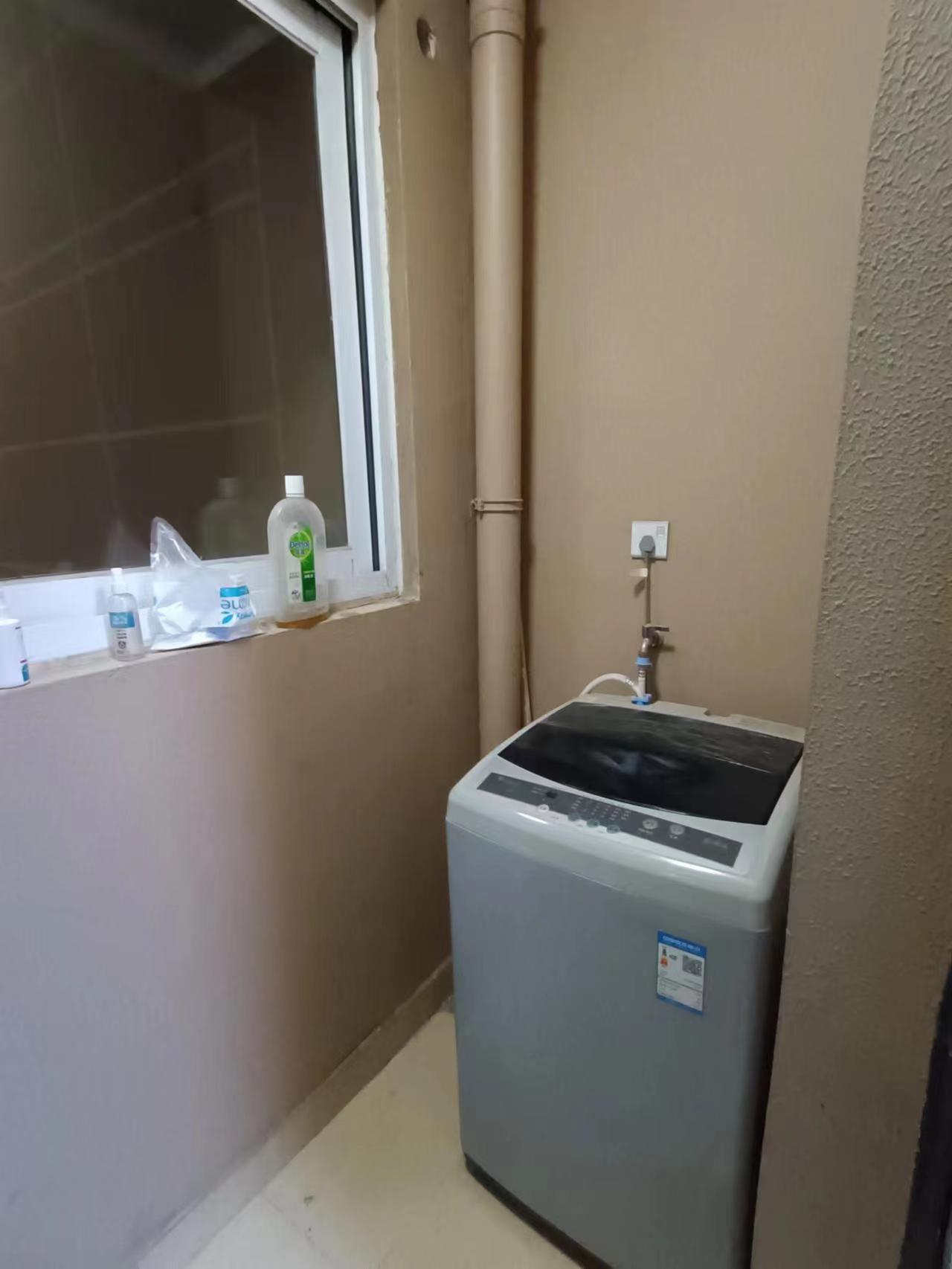 中海凯旋门  3室2厅2卫   3400.00元/月室内图