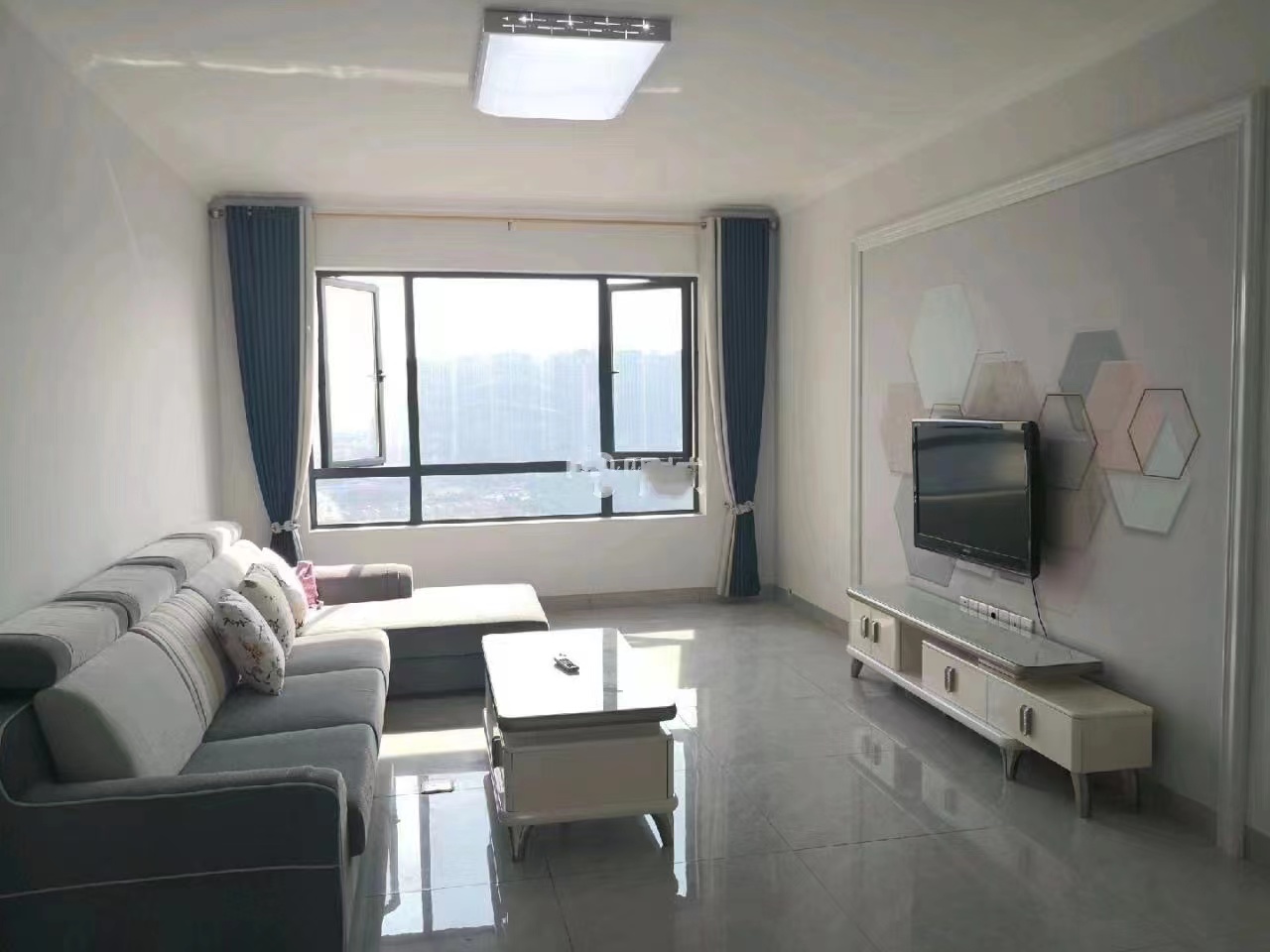 经世龙城 3室2厅2卫 83.0万 经世龙城 3室2厅2卫 83.0万室内图