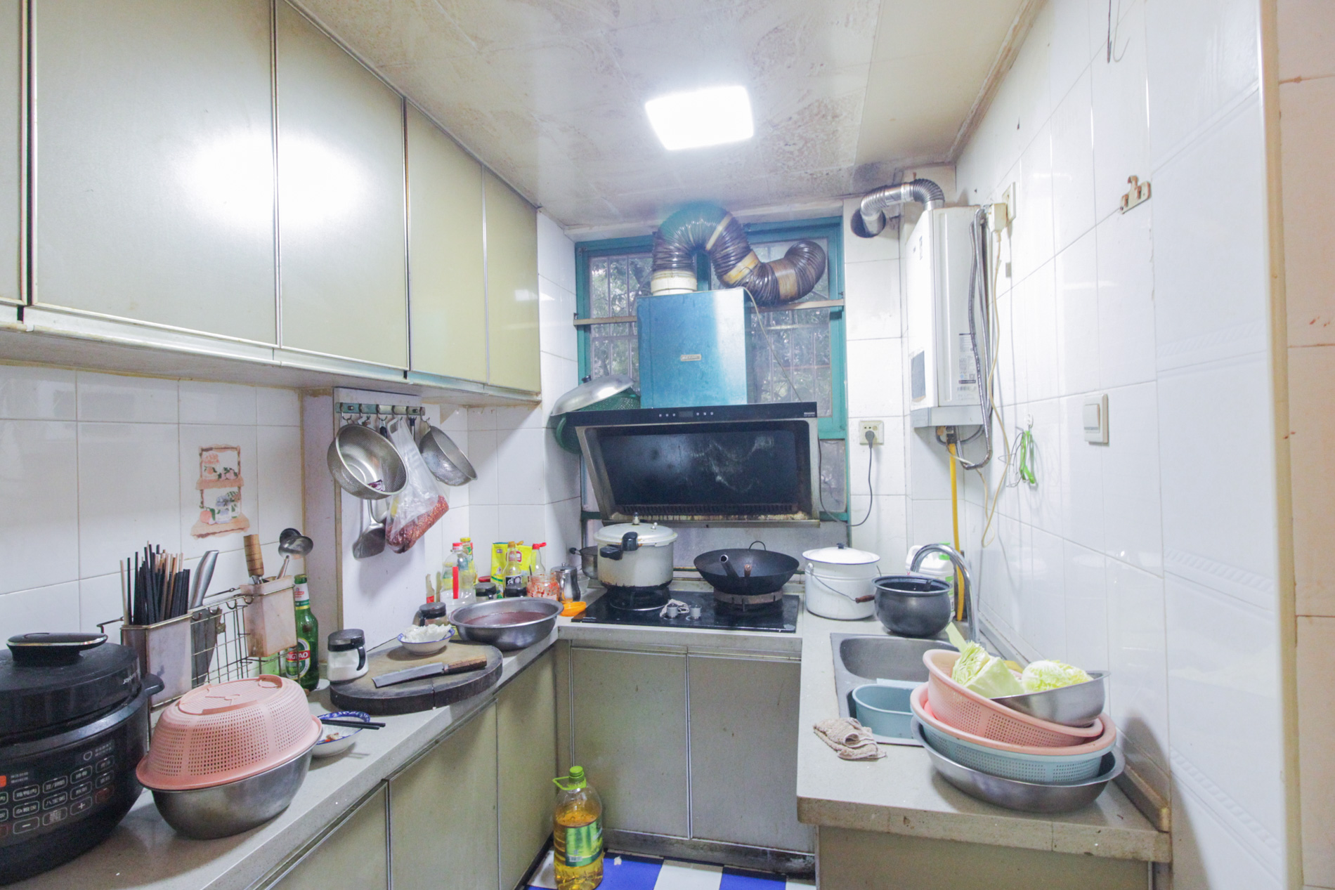 三湘小区  3室2厅1卫   75.90万厨房