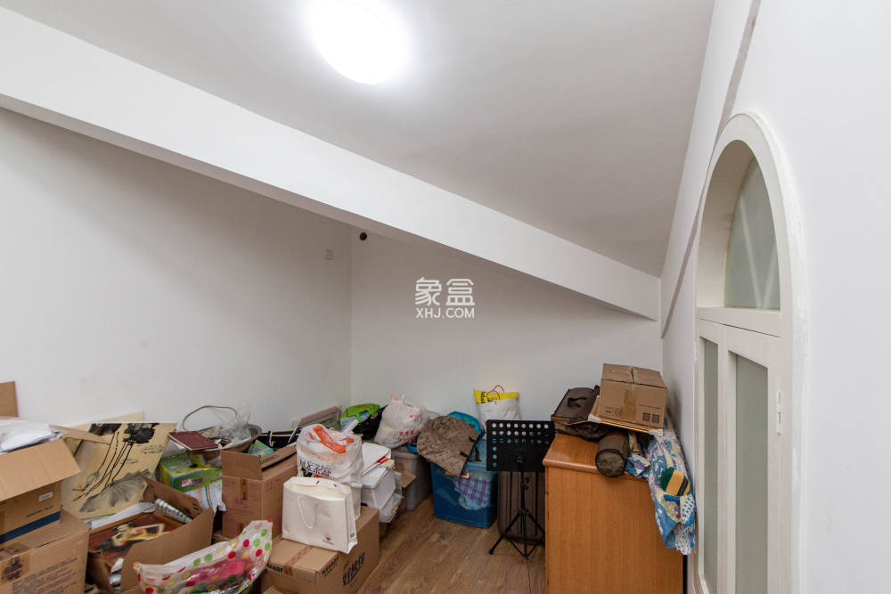 中城麗景香山園  9室2廳4衛(wèi)   385.00萬