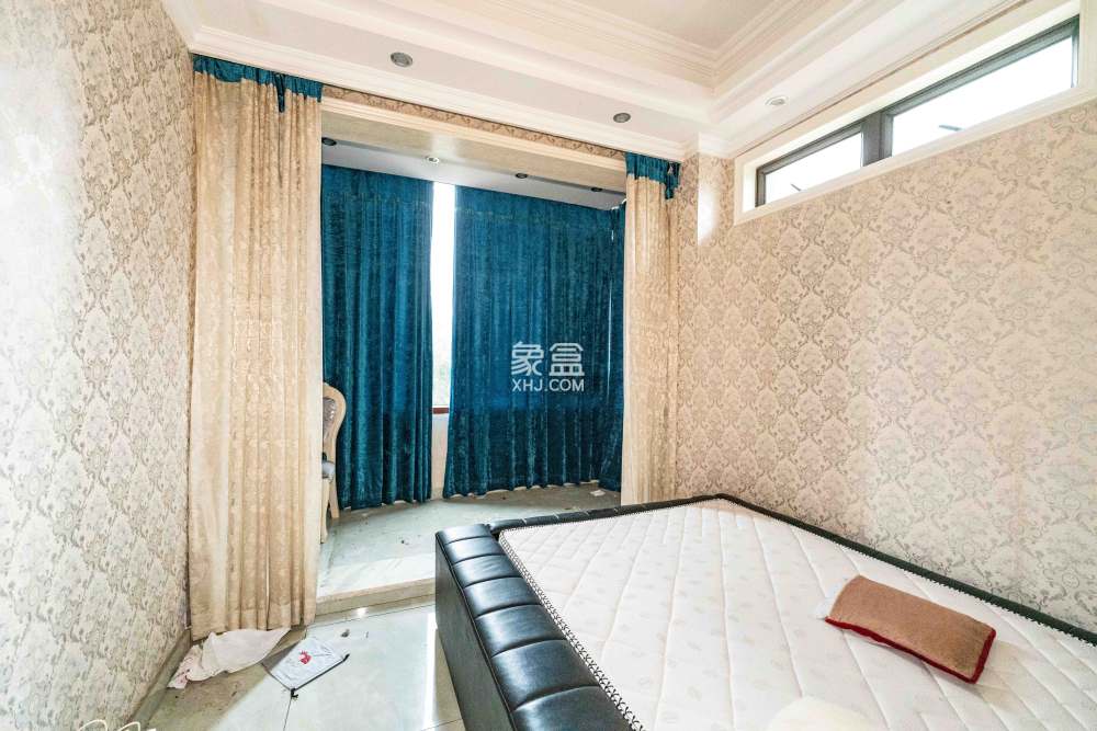 佳兆業(yè)水岸新都  4室3廳3衛(wèi)   280.00萬