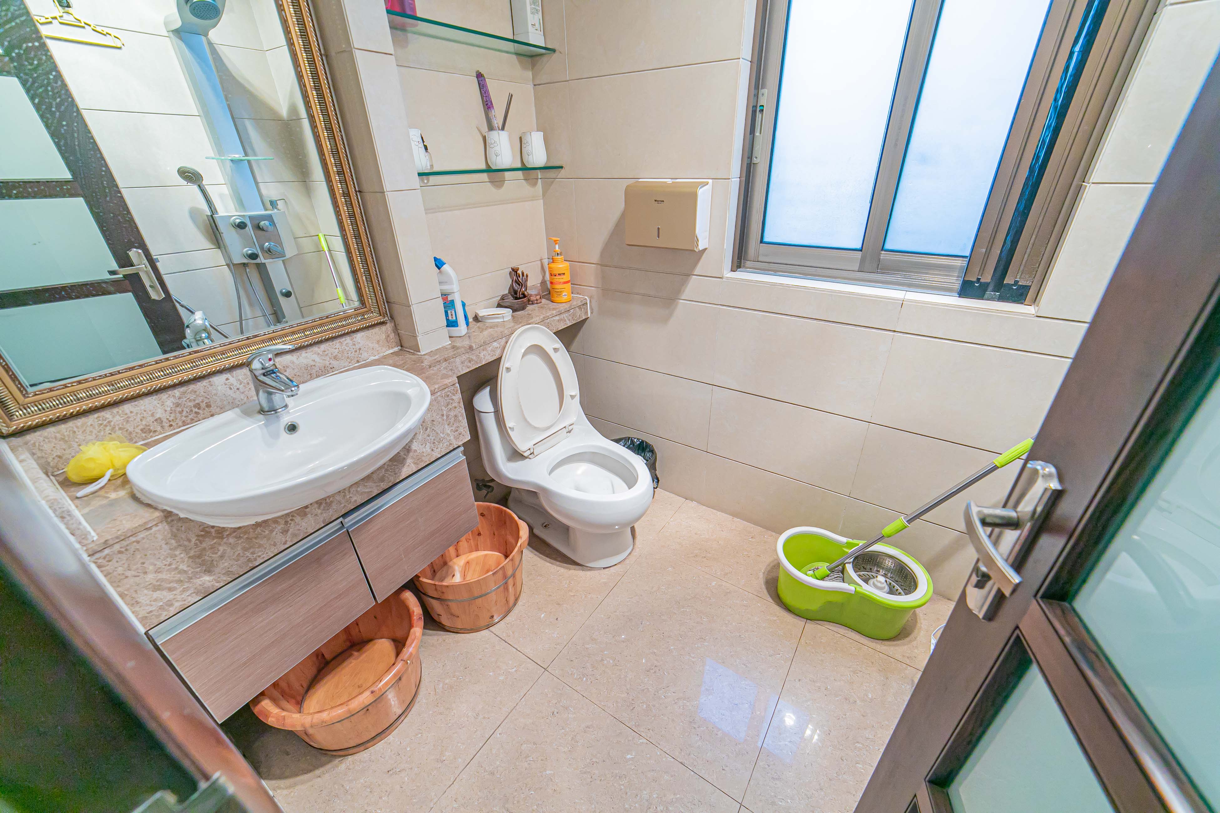 碧桂园威尼斯城 6室2厅5卫 695.88万 碧桂园威尼斯城 6室2厅5卫 695.88万卫生间