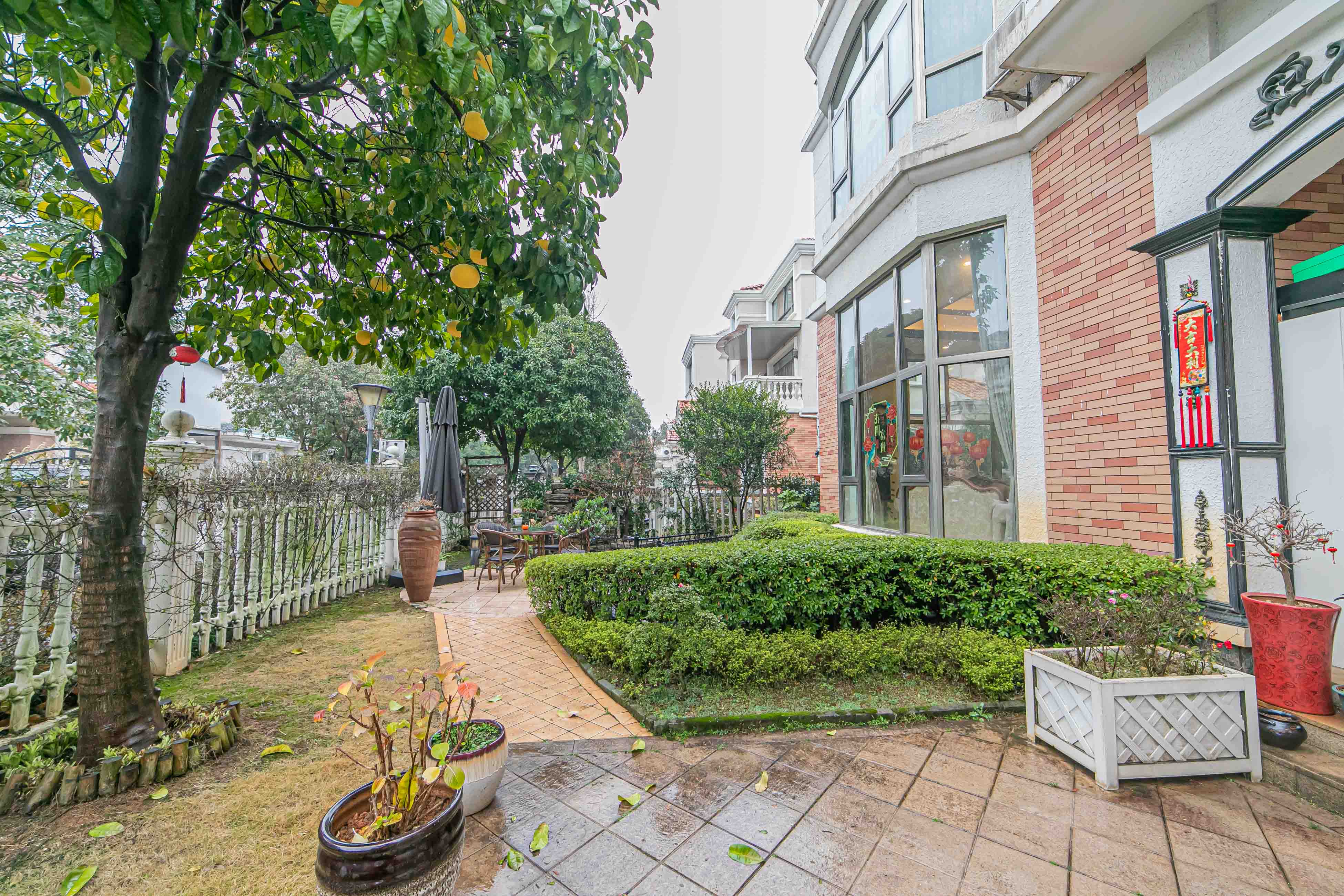 碧桂园威尼斯城 6室2厅5卫 695.88万 碧桂园威尼斯城 6室2厅5卫 695.88万阳台