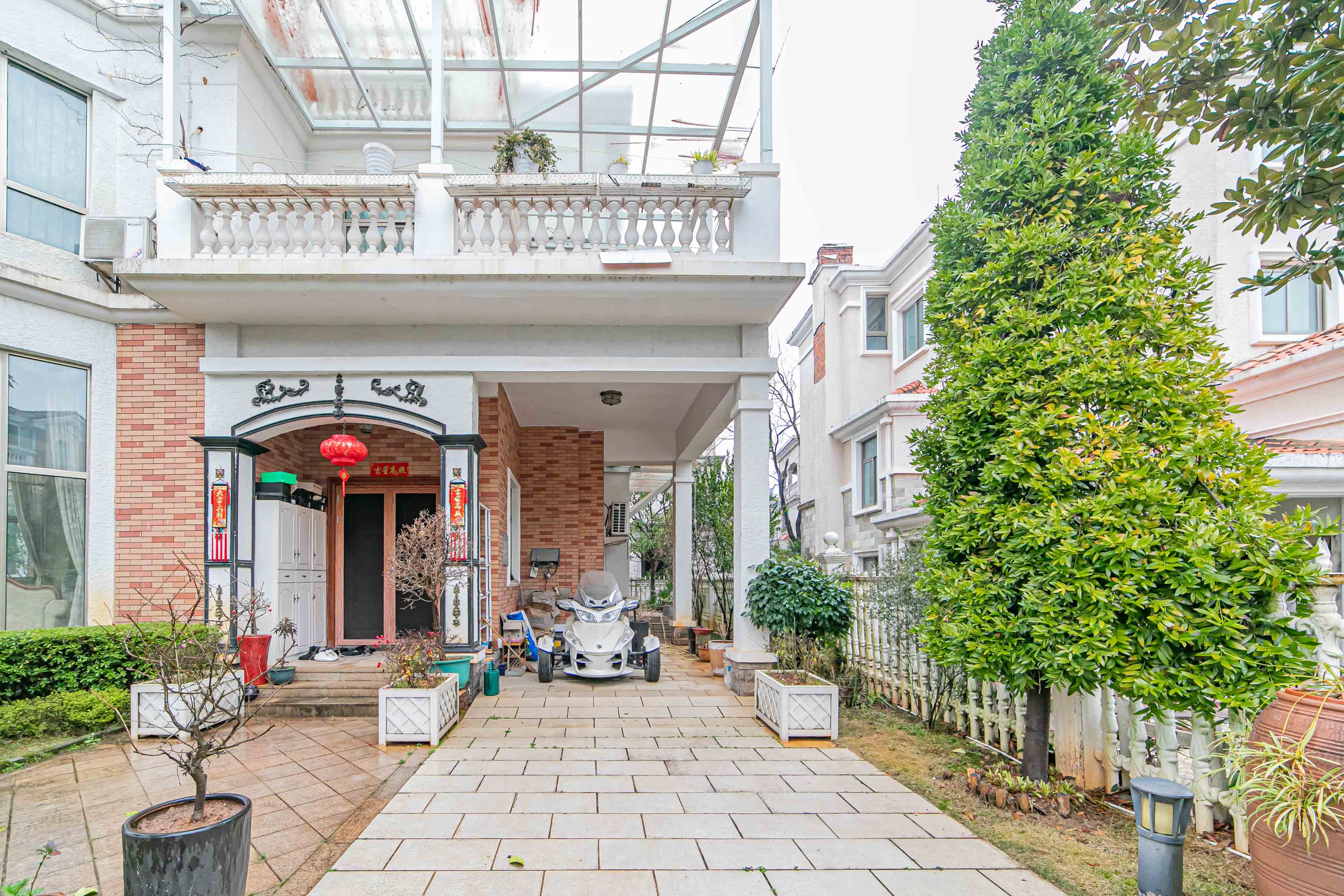 碧桂园威尼斯城 6室2厅5卫 695.88万 碧桂园威尼斯城 6室2厅5卫 695.88万阳台