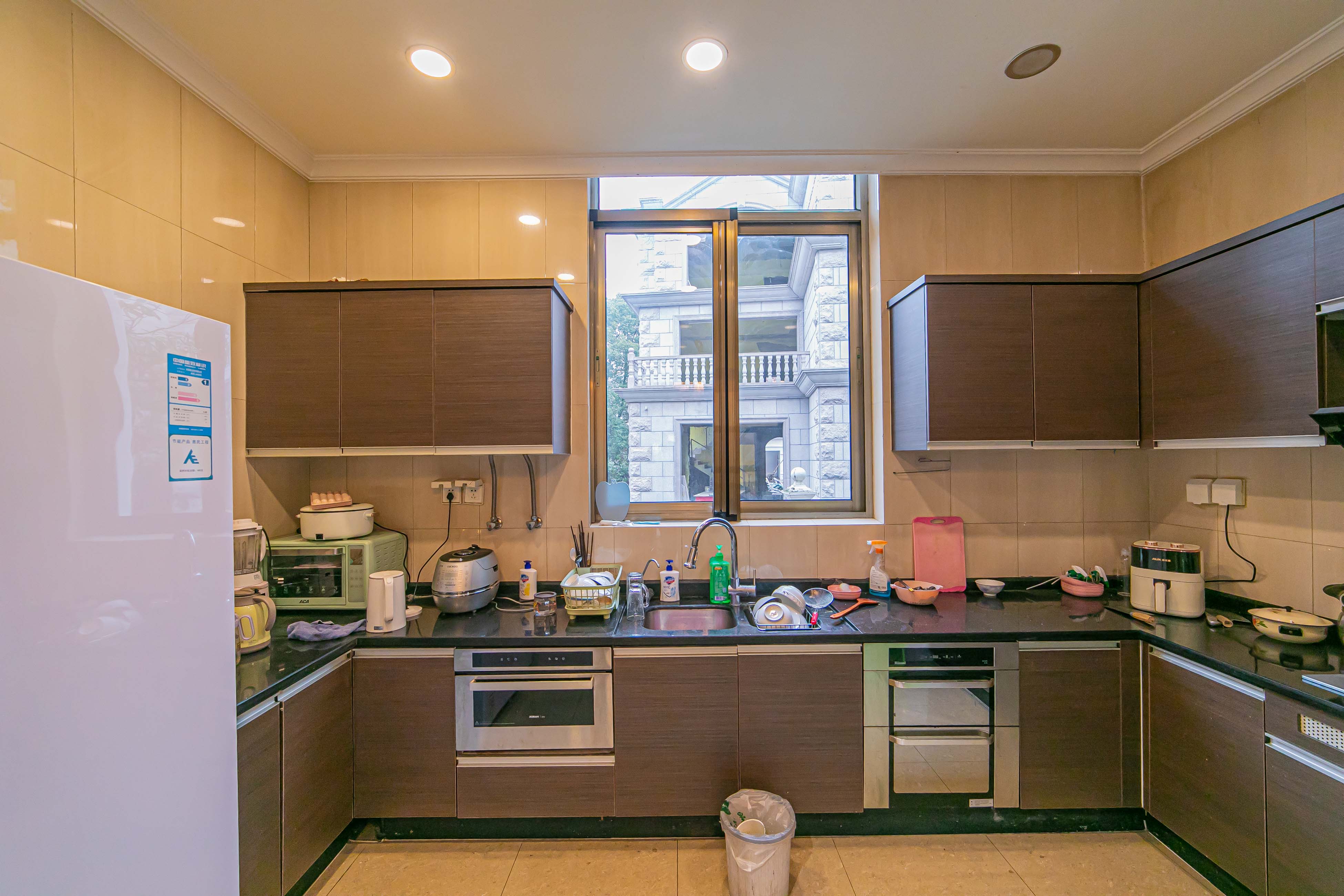 碧桂园威尼斯城 6室2厅5卫 695.88万 碧桂园威尼斯城 6室2厅5卫 695.88万厨房