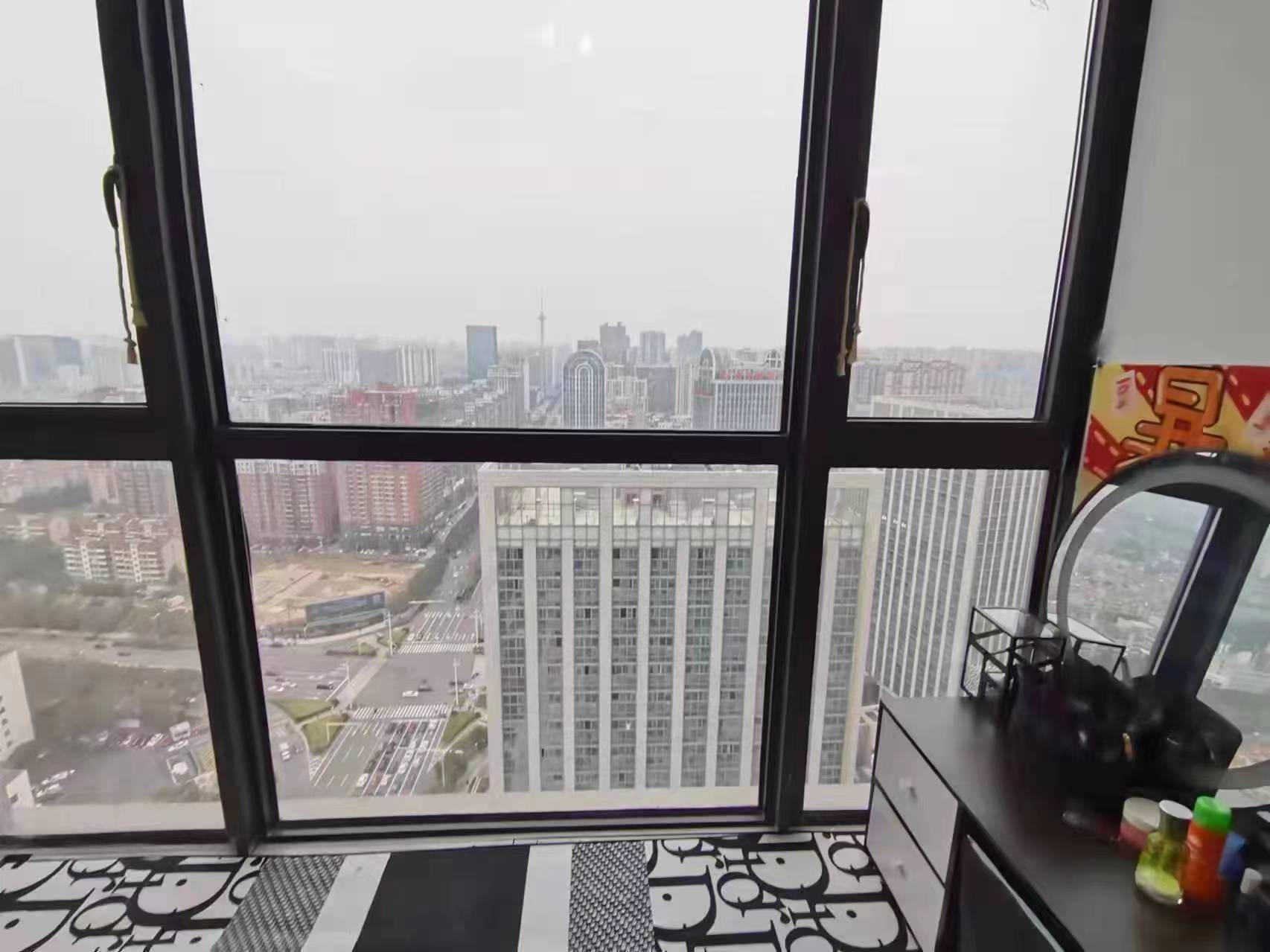 朗廷览江  1室1厅1卫   41.00万 朗廷览江  1室1厅1卫   41.00万室内图