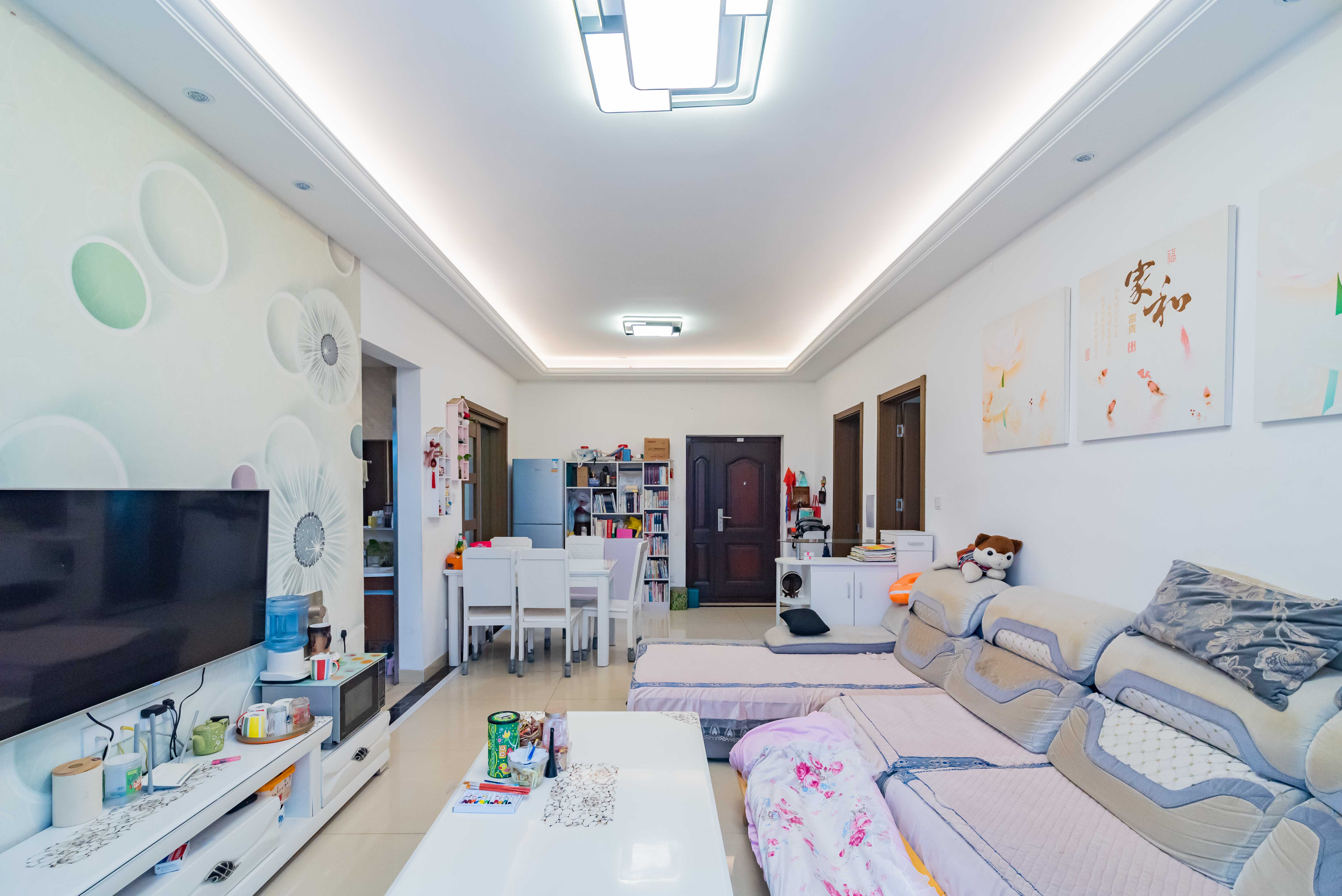 旺德府恺悦国际 3室2厅1卫 65.80万 旺德府恺悦国际 3室2厅1卫 65.80万客厅