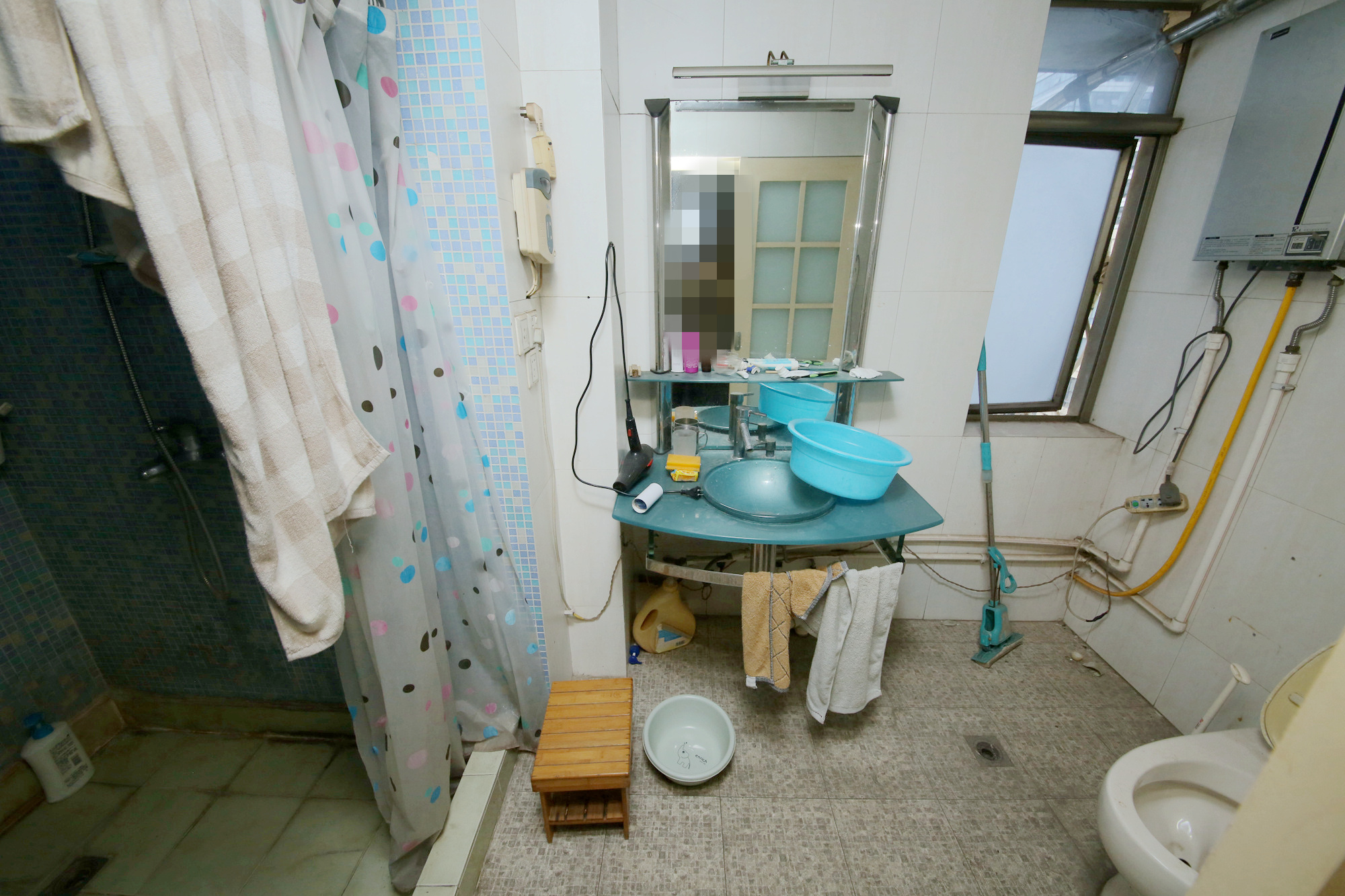 西南明苑  6室2厅1卫   143.00万卫生间