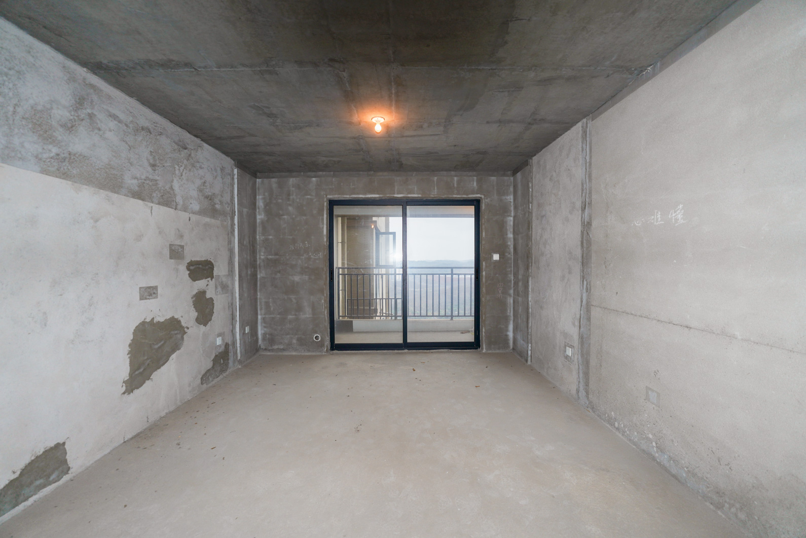 中建嘉和城  4室2厅2卫   136.00万