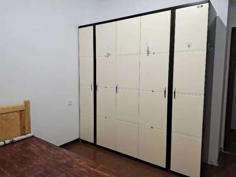 荷塘月色红旗南路46号 3室2厅2卫 68.00万 荷塘月色红旗南路46号 3室2厅2卫 68.00万室内图