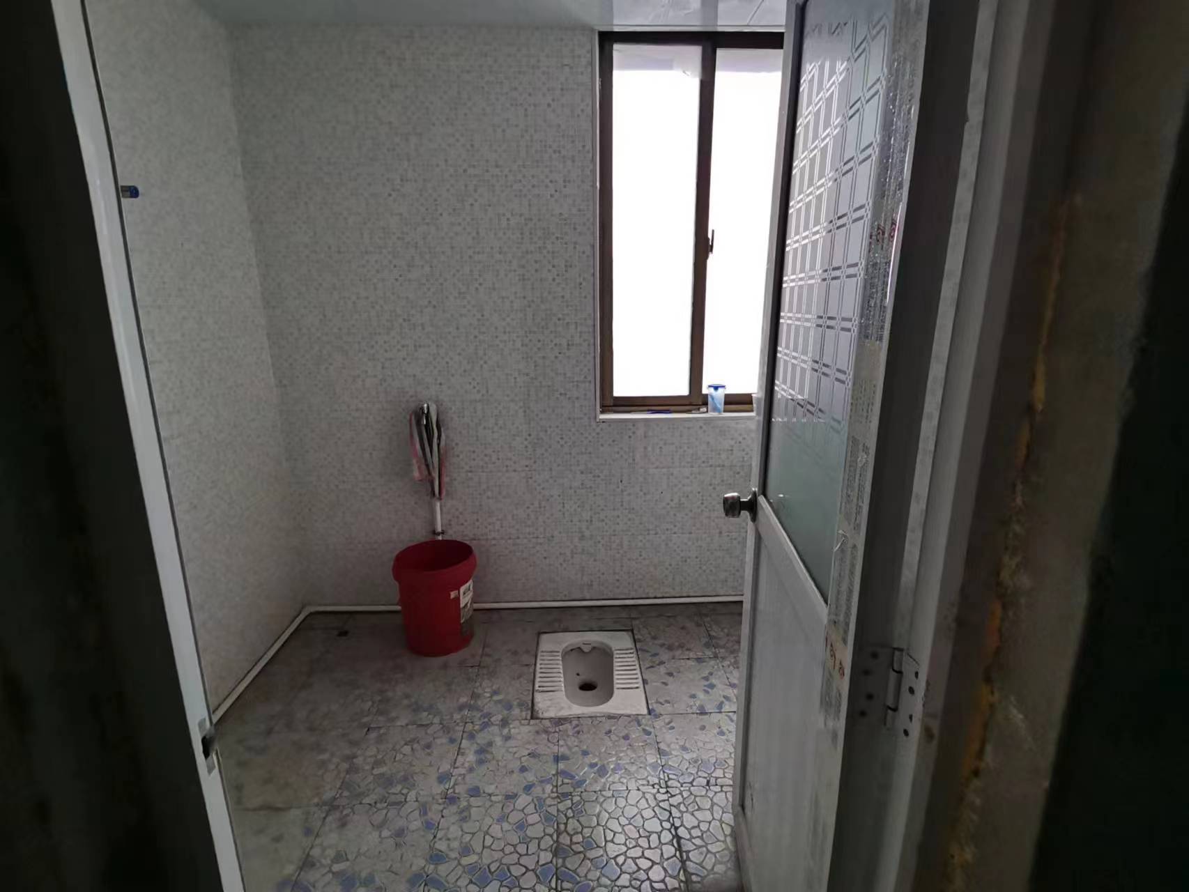 环洲鼎盛 1室1厅1卫 17.00万 环洲鼎盛 1室1厅1卫 17.00万室内图