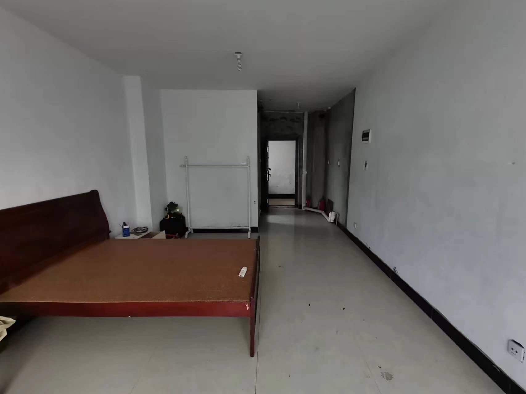 环洲鼎盛 1室1厅1卫 17.00万 环洲鼎盛 1室1厅1卫 17.00万室内图