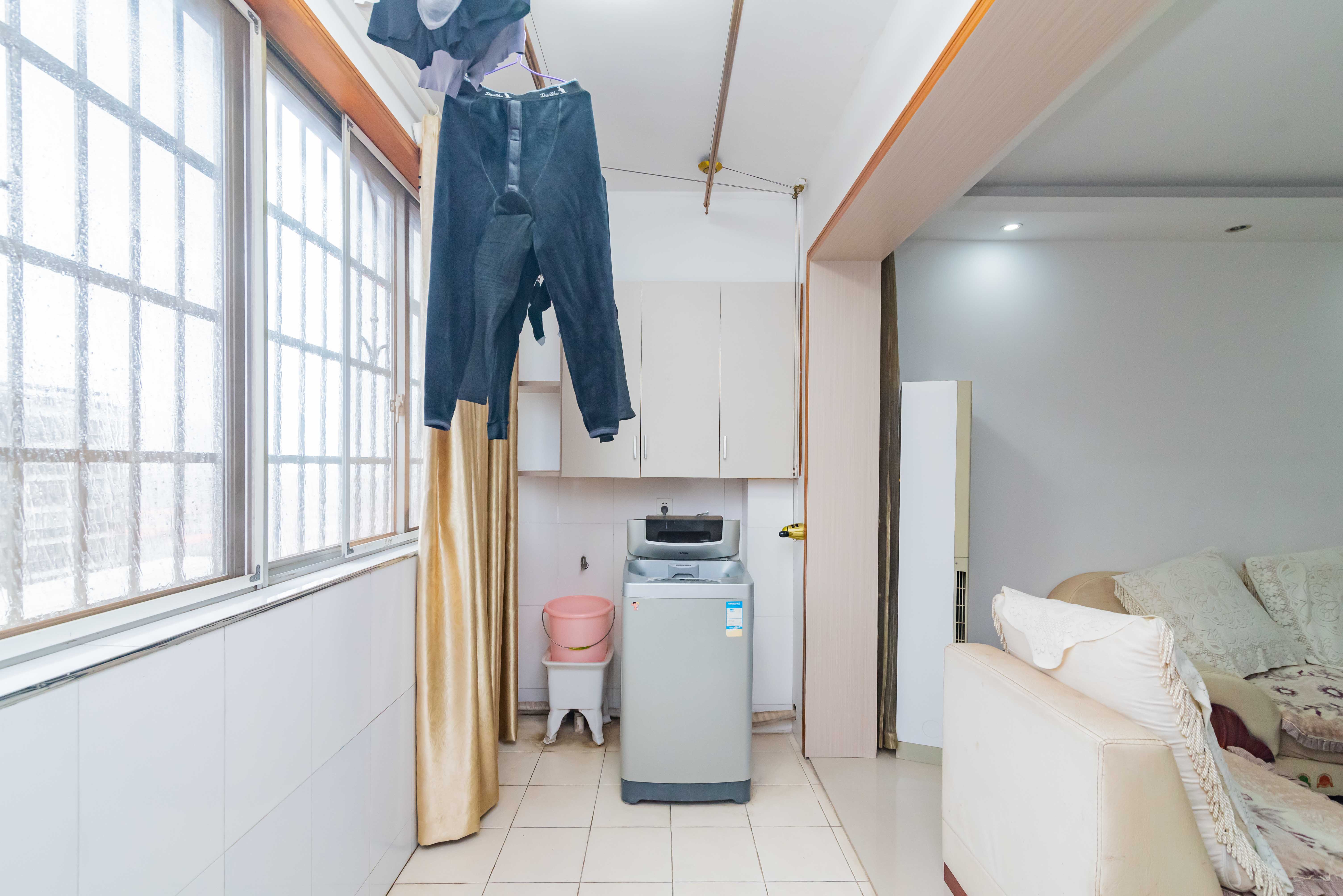 湘楚家园  2室2厅1卫   51.80万阳台