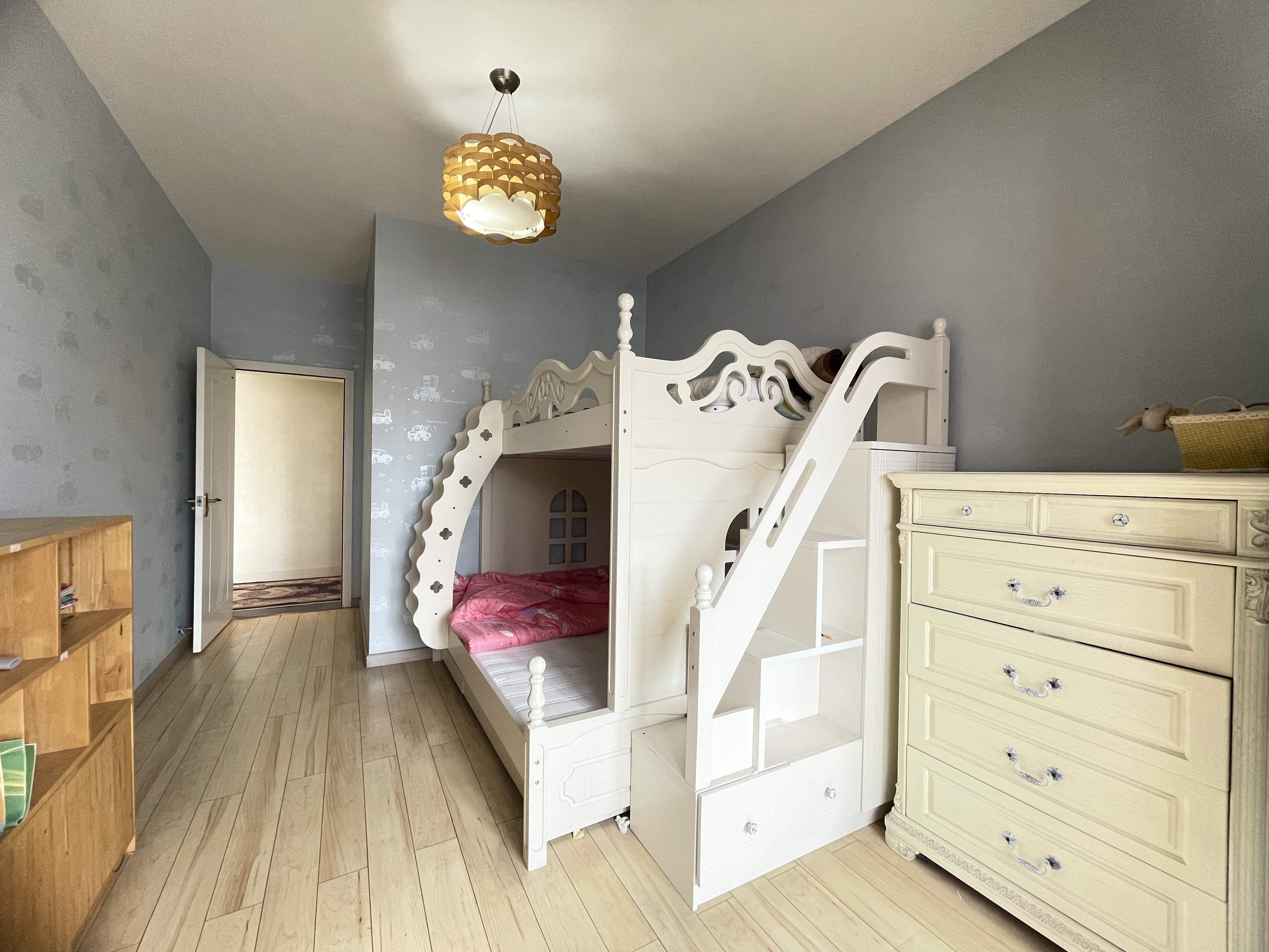 西域名邸  3室2厅1卫    69.8万 西域名邸  3室2厅1卫    69.8万室内图