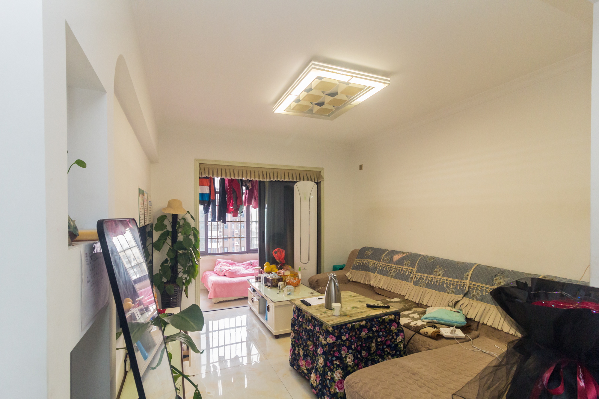 中国铁建国际城二期  2室2厅1卫    63.18万客厅