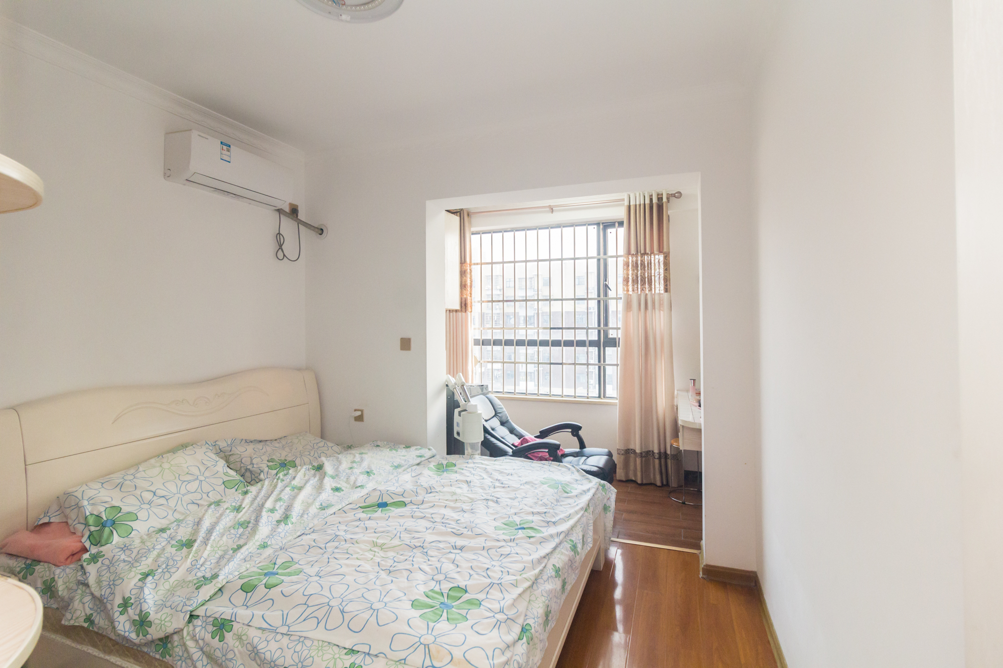 中国铁建国际城二期  2室2厅1卫    63.18万卧室