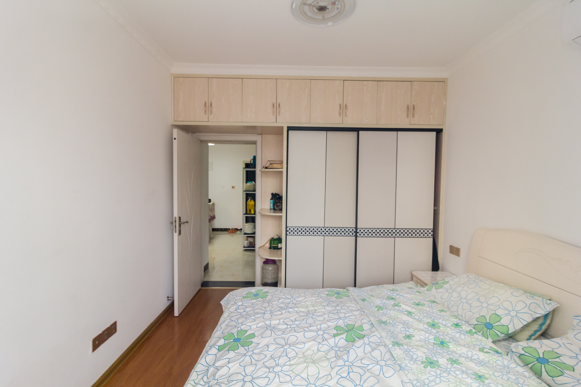 中国铁建国际城二期  2室2厅1卫    63.18万卧室