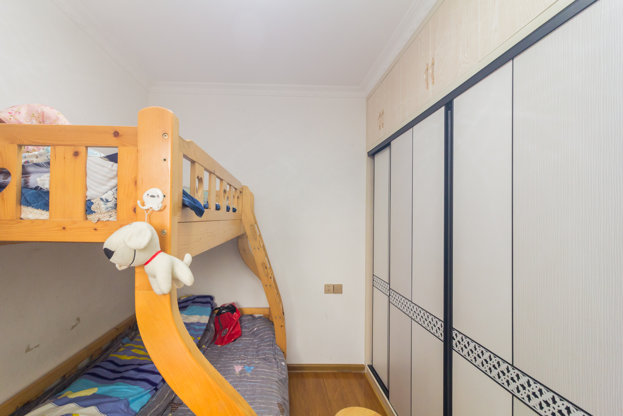 中国铁建国际城二期  2室2厅1卫    63.18万卧室