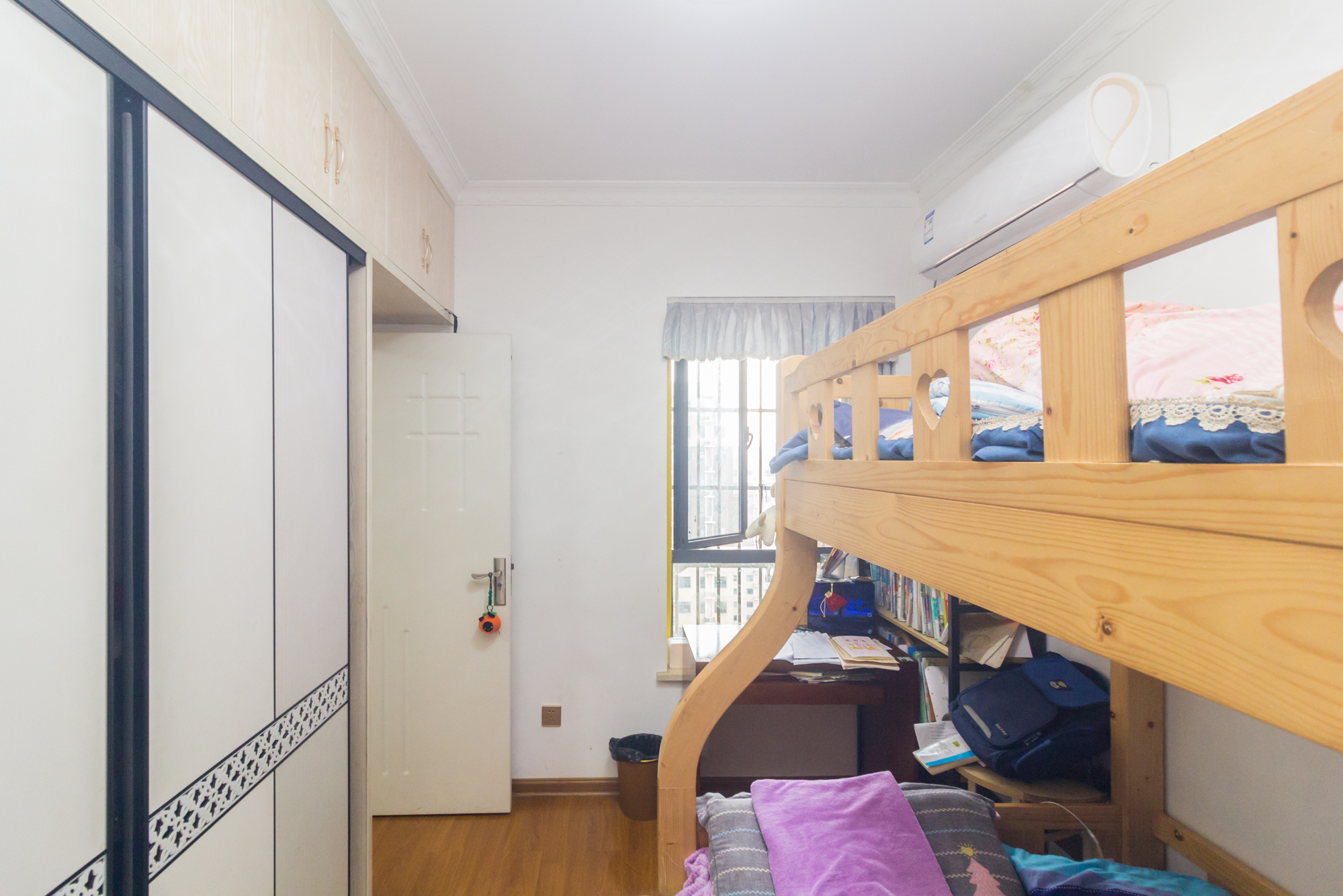 中国铁建国际城二期  2室2厅1卫    63.18万卧室