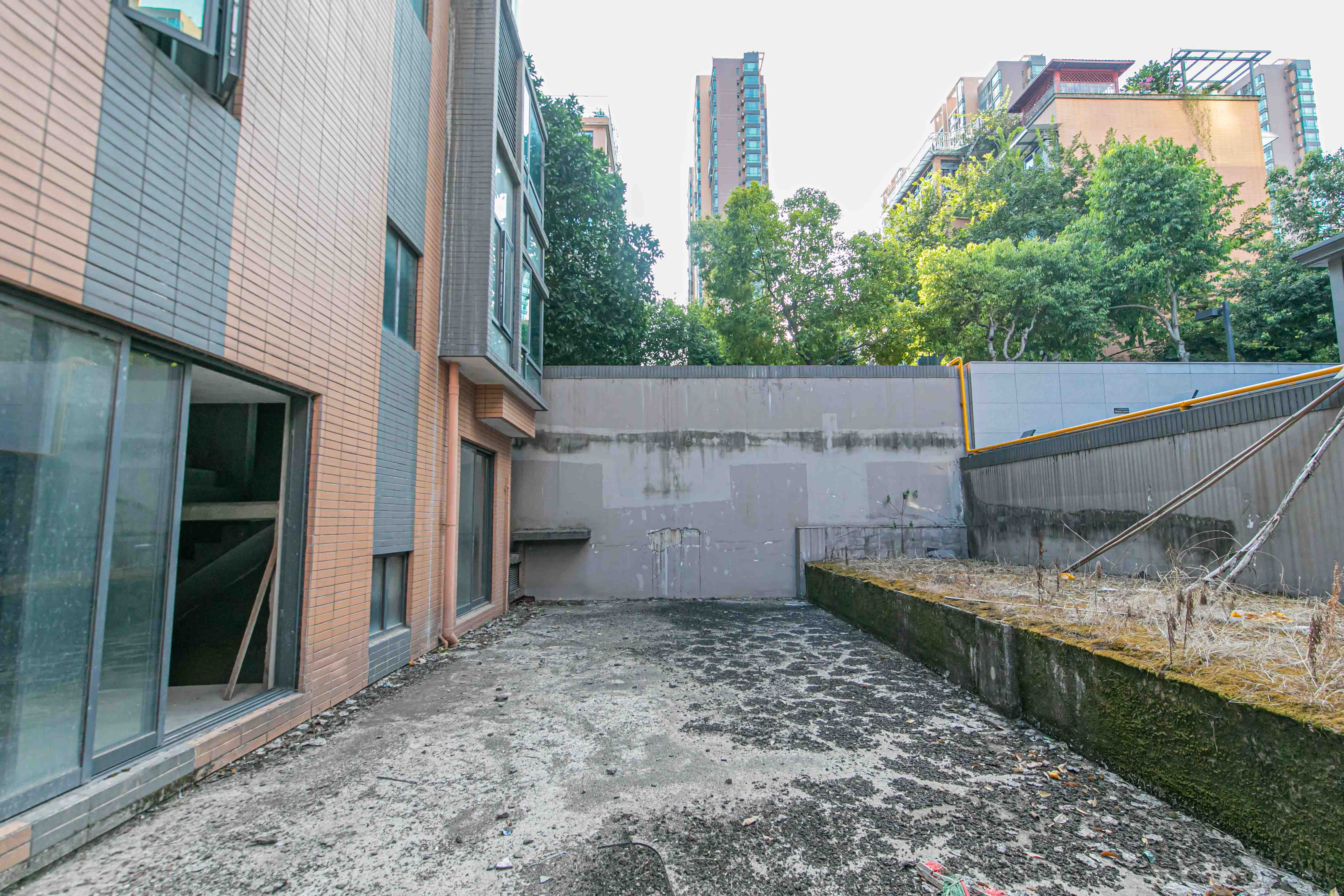 海伦春天  5室2厅2卫    210.0万 海伦春天  5室2厅2卫    210.0万其他