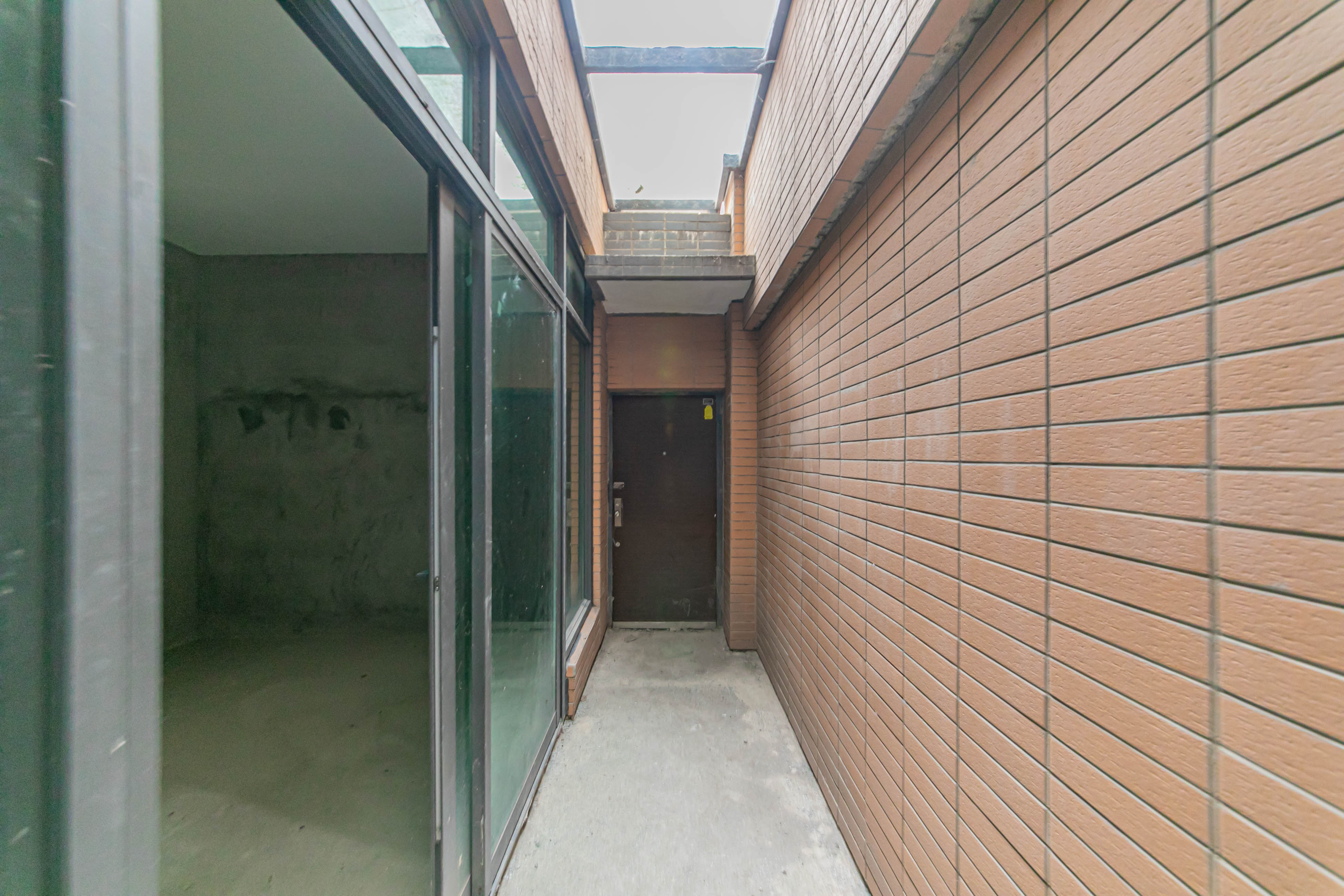 海伦春天  5室2厅2卫    210.0万 海伦春天  5室2厅2卫    210.0万其他