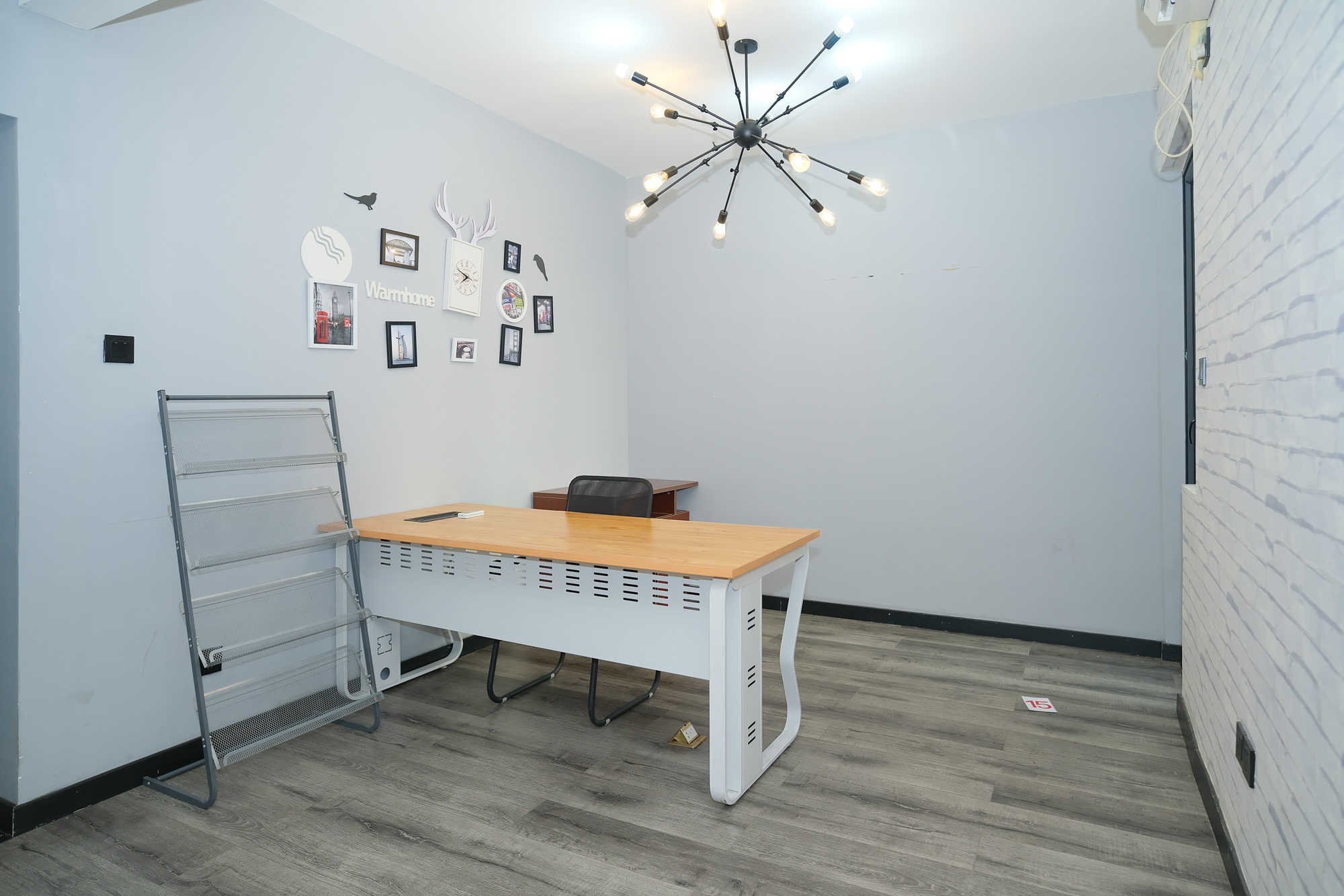 财富港湾(绿领大厦) 1室1厅1卫 36.00万 财富港湾(绿领大厦) 1室1厅1卫 36.00万卧室