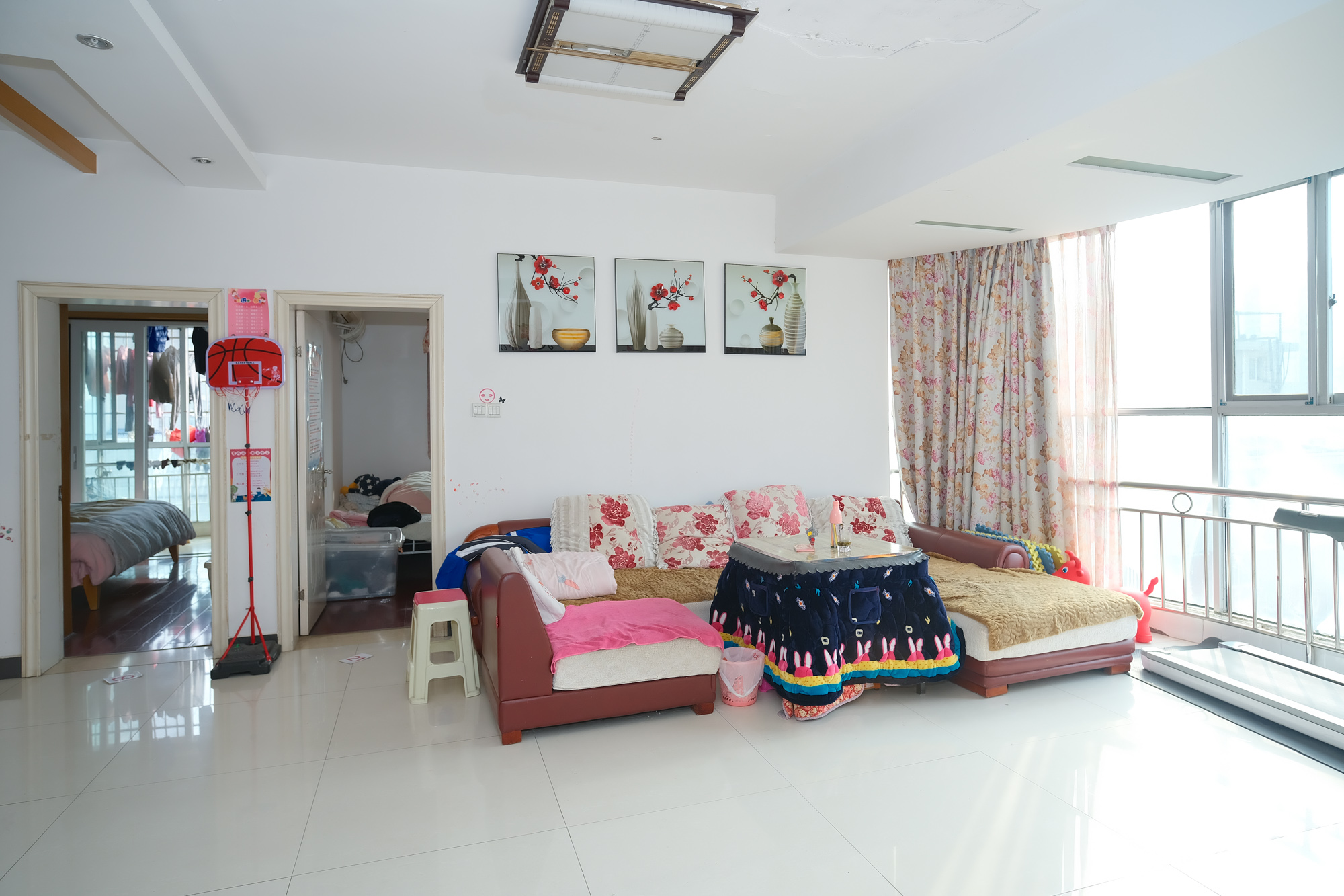 湘绣城 3室2厅1卫 38.20万 湘绣城 3室2厅1卫 38.20万客厅