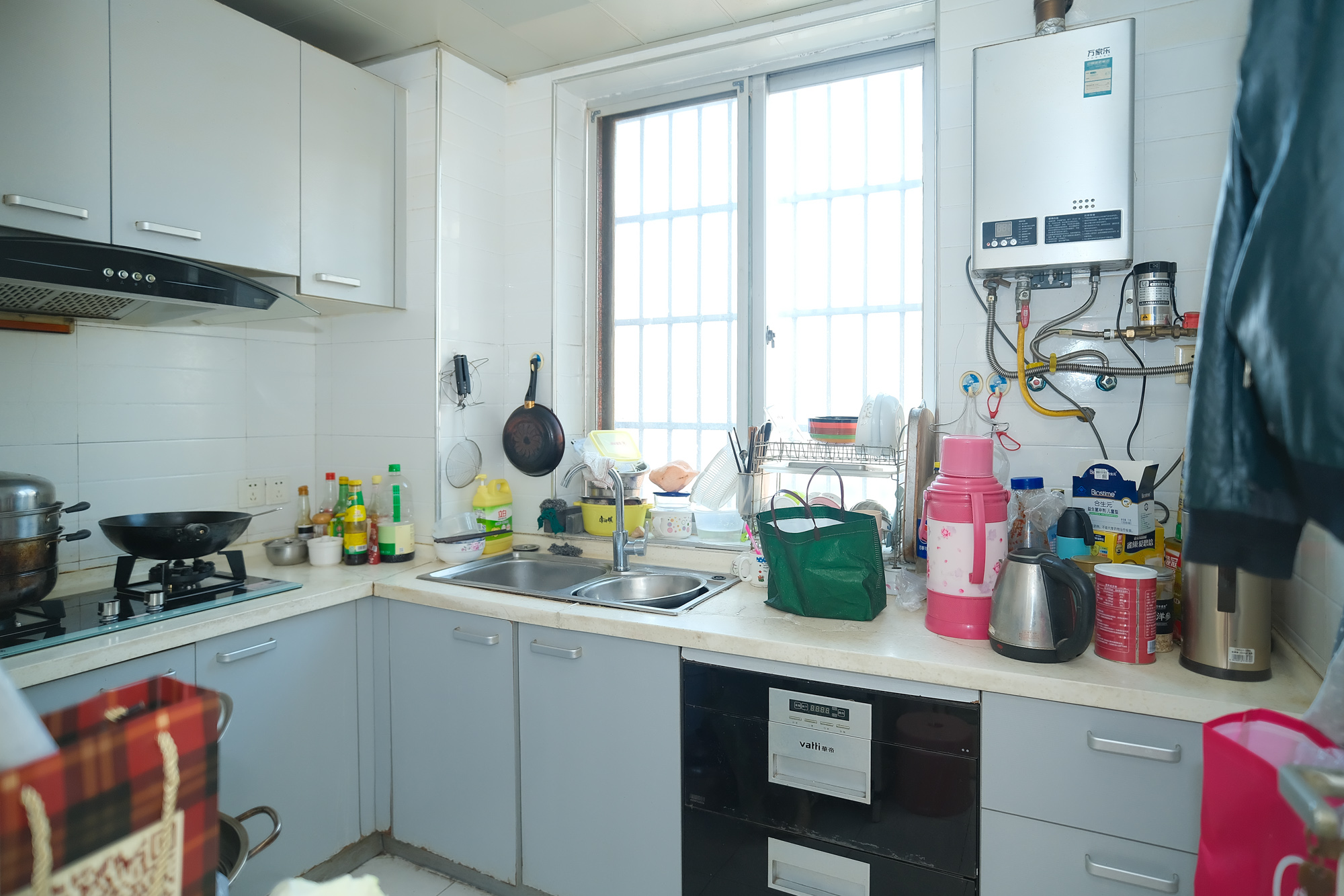 湘绣城 3室2厅1卫 38.20万 湘绣城 3室2厅1卫 38.20万厨房