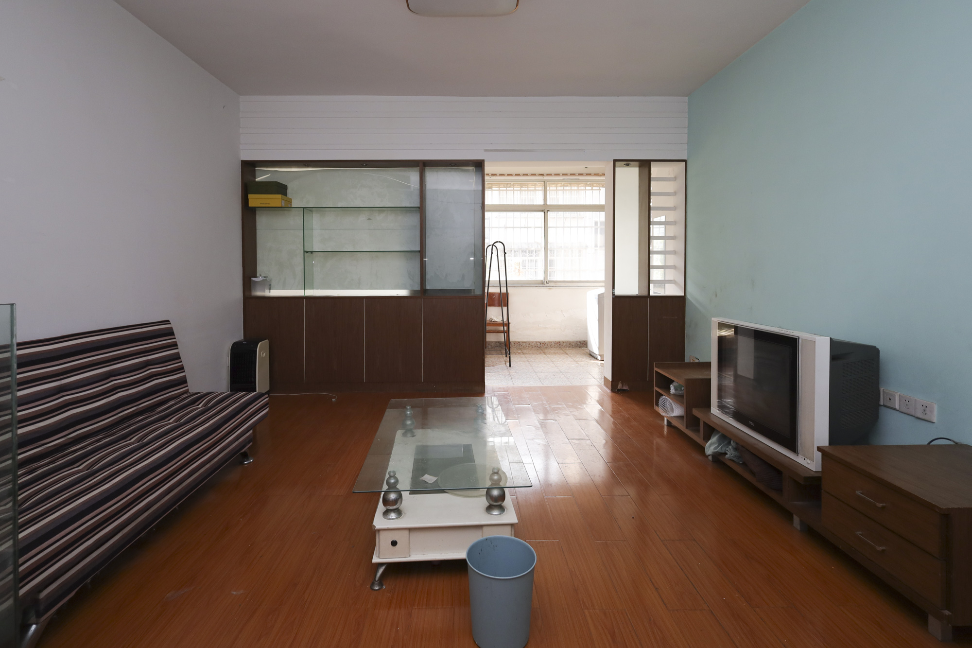 杏林小区 3室2厅1卫 68.0万 杏林小区 3室2厅1卫 68.0万客厅