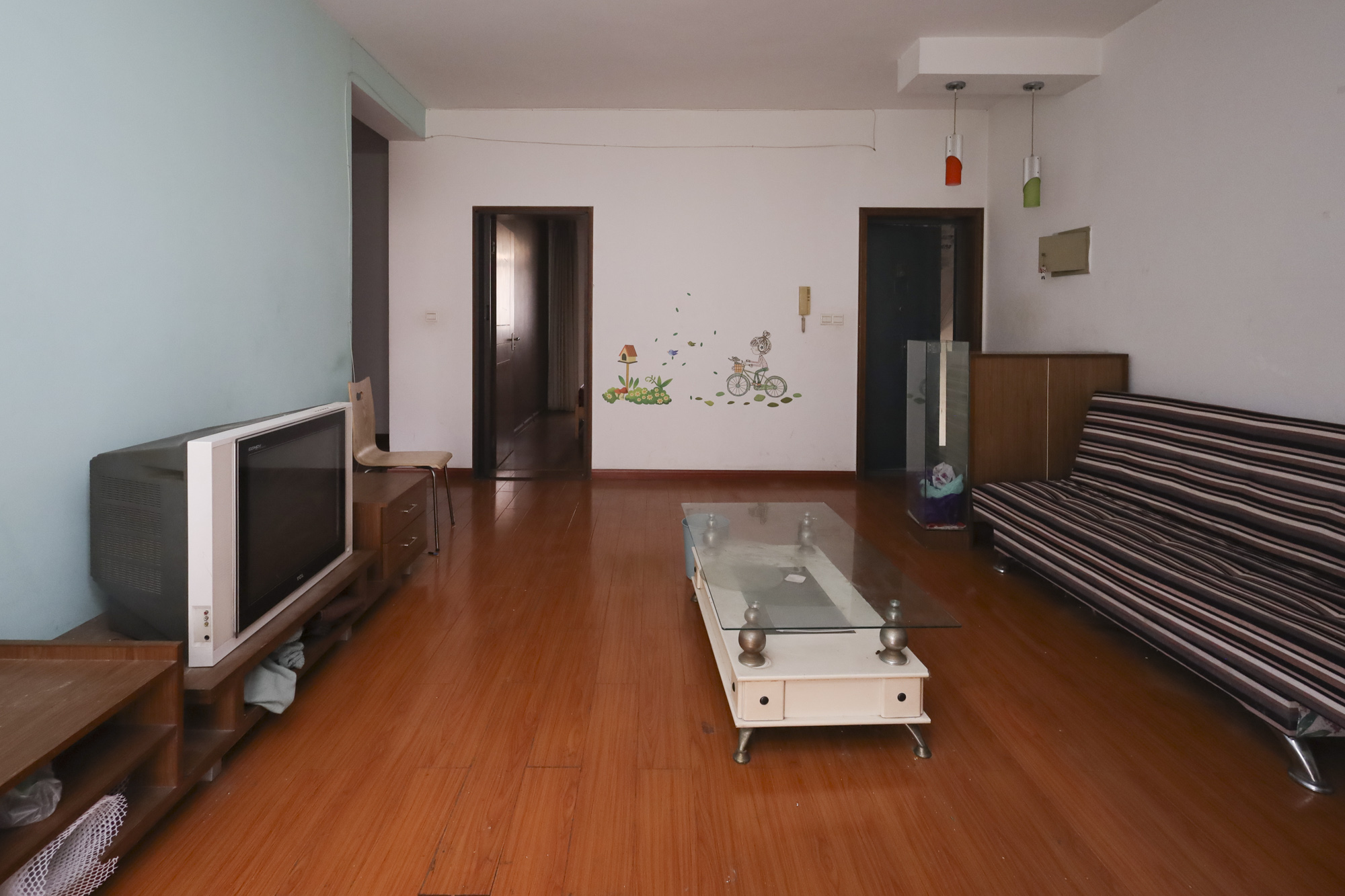 杏林小区  3室2厅1卫    68.0万客厅