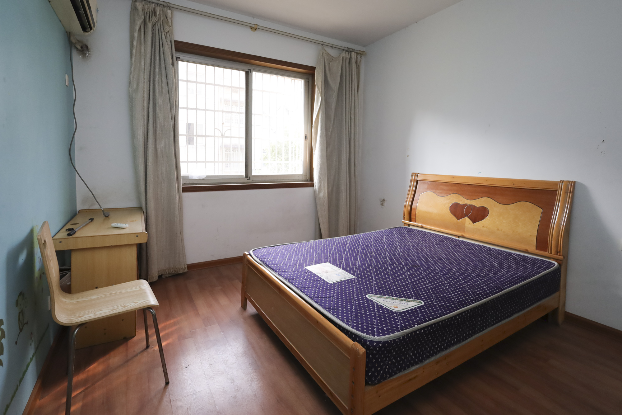 杏林小区  3室2厅1卫    68.0万卧室