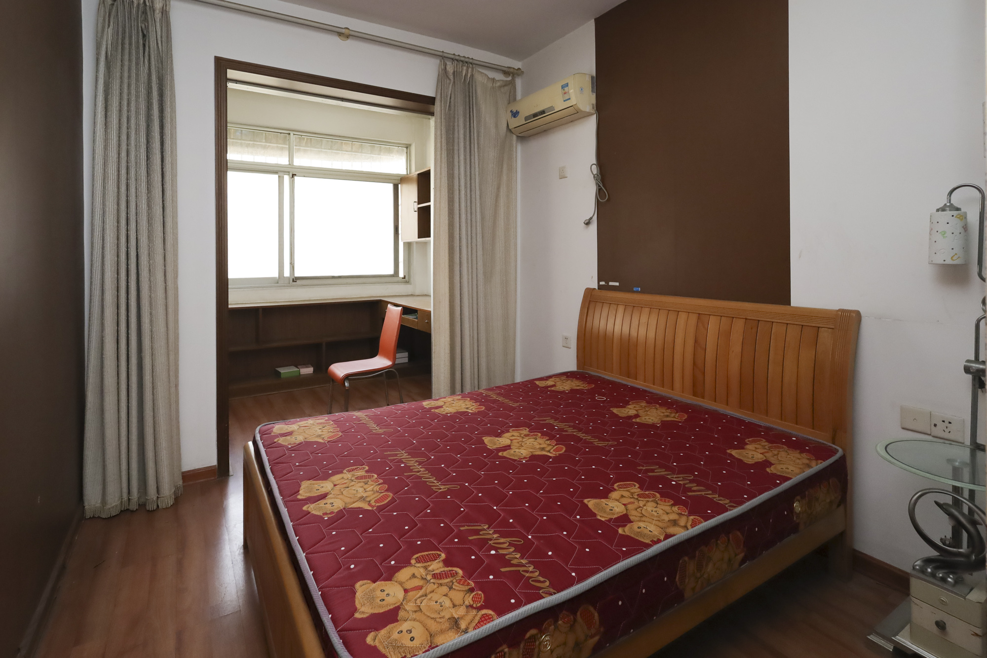 杏林小区  3室2厅1卫    68.0万卧室