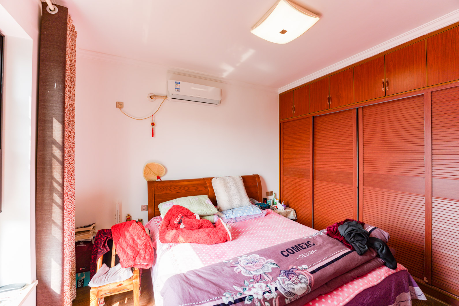 美洲故事高层  3室2厅2卫    138.0万卧室