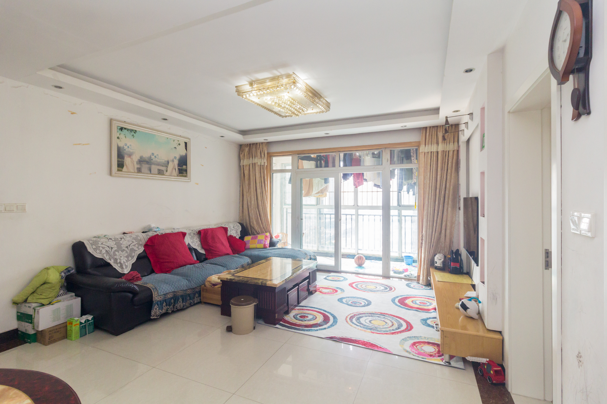 明天一城  3室2厅2卫    84.0万 明天一城  3室2厅2卫    84.0万客厅