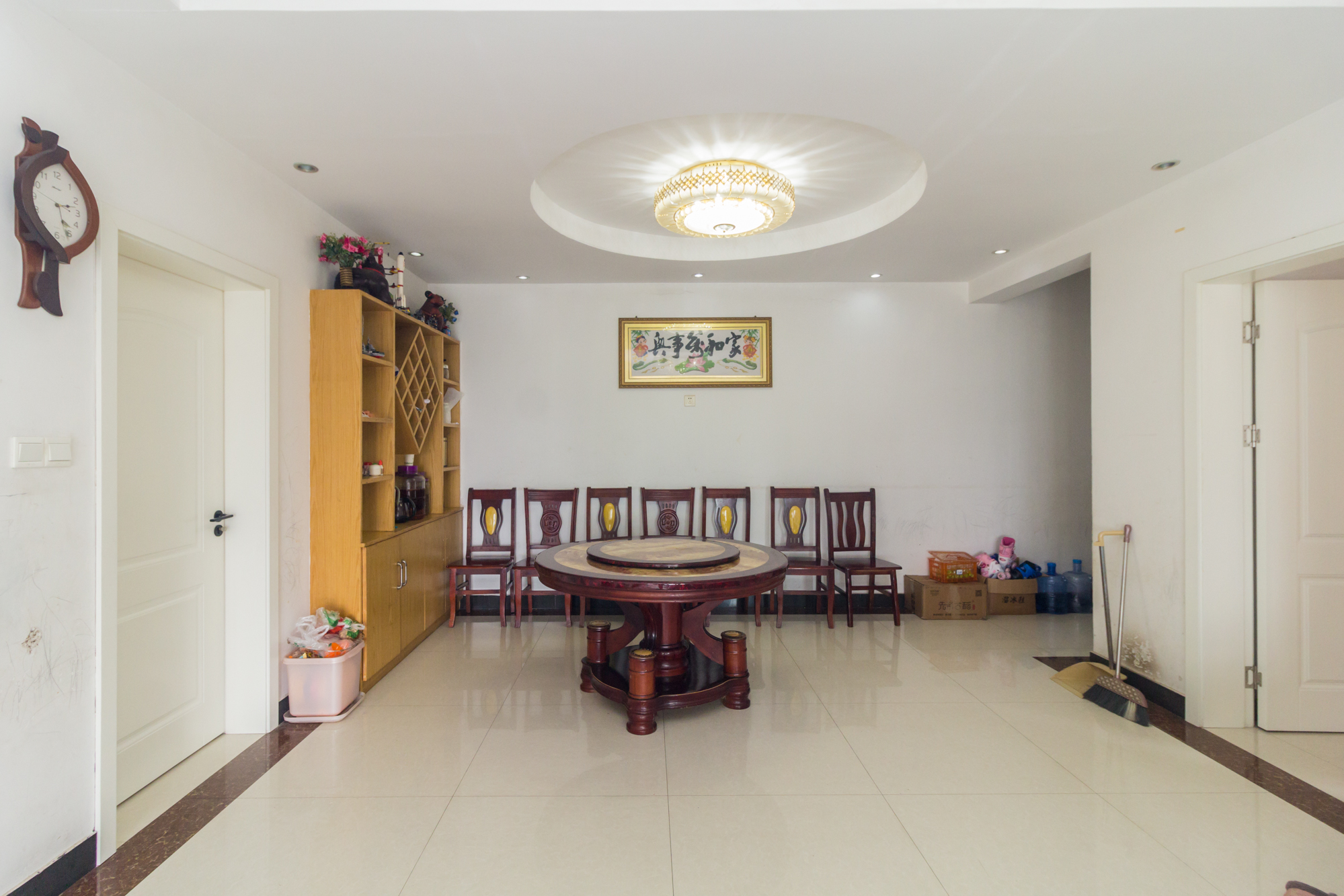 明天一城  3室2厅2卫    84.0万 明天一城  3室2厅2卫    84.0万客厅