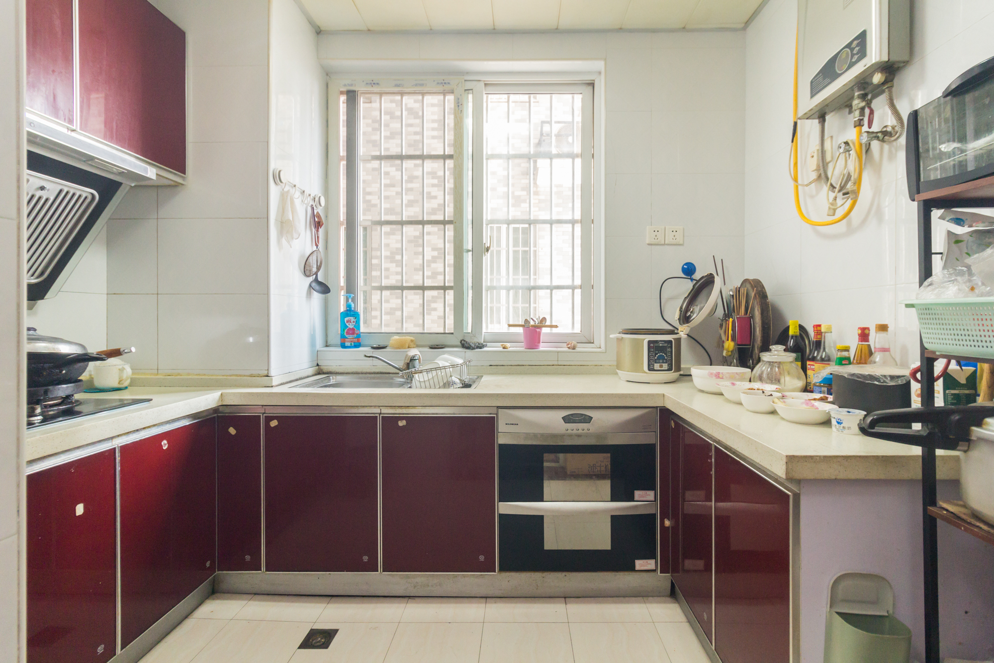 明天一城  3室2厅2卫    84.0万 明天一城  3室2厅2卫    84.0万厨房