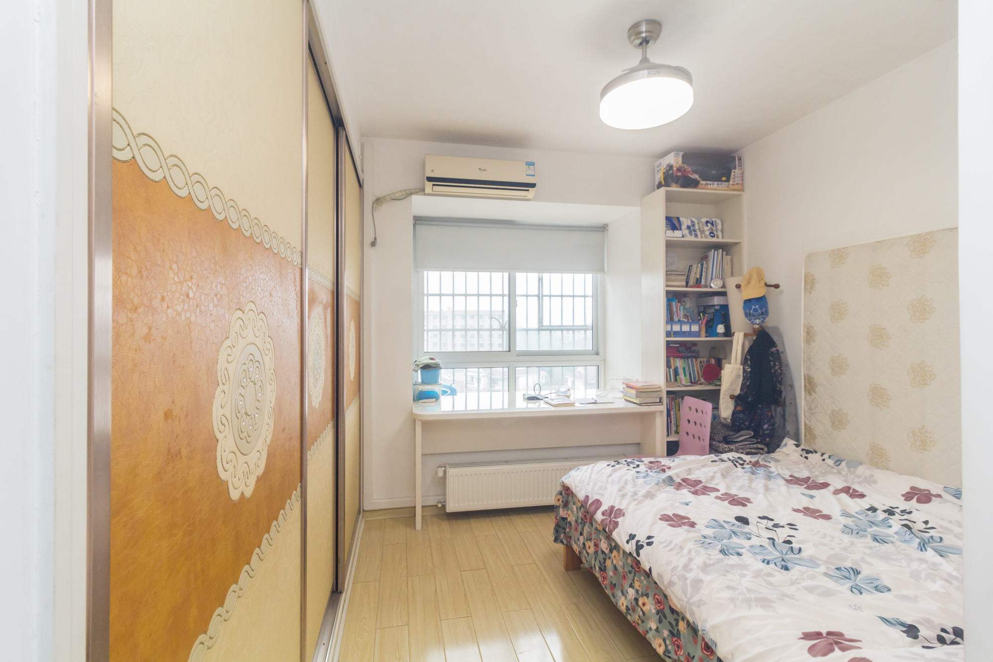 嘉盛和园  3室2厅2卫   139.00万卧室