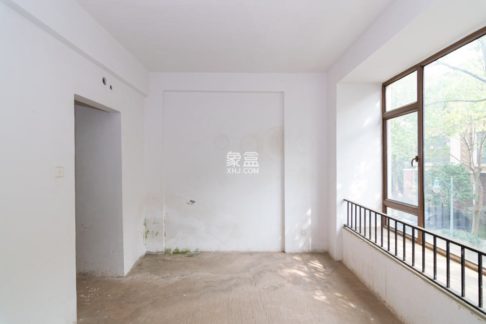 盈峰翠邸  5室2廳3衛(wèi)   280.00萬(wàn)