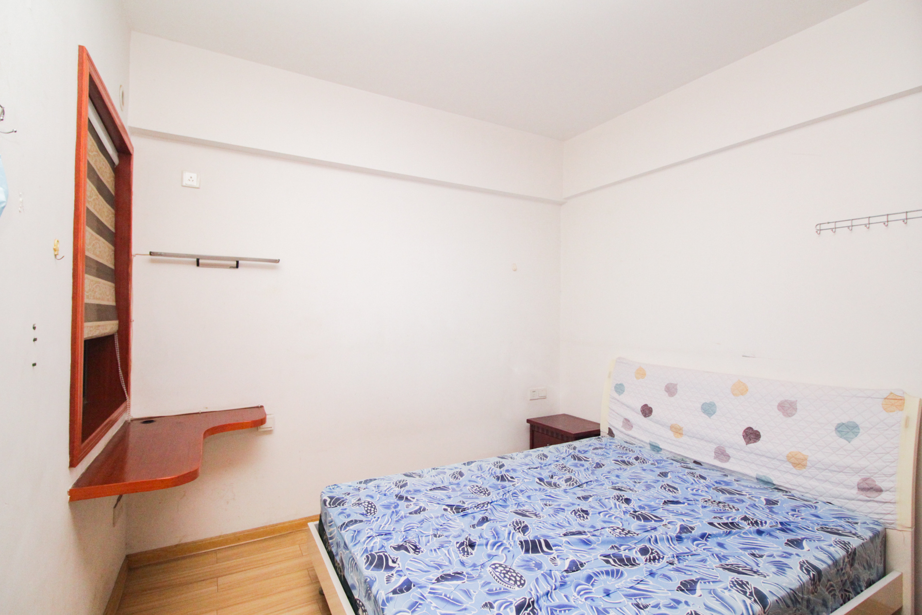 上海城小区  1室1厅1卫    36.8万卧室