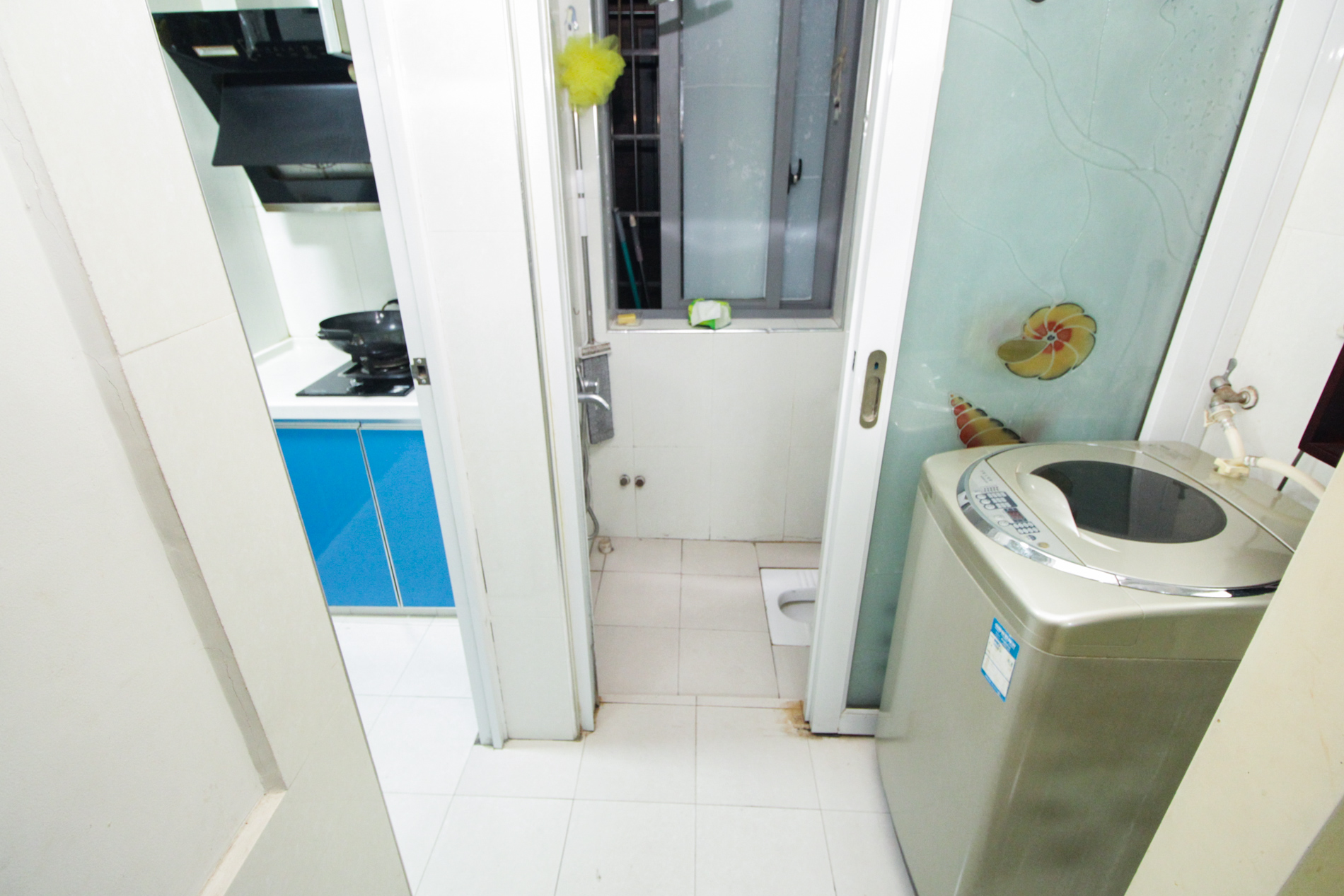 上海城小区  1室1厅1卫    36.8万阳台