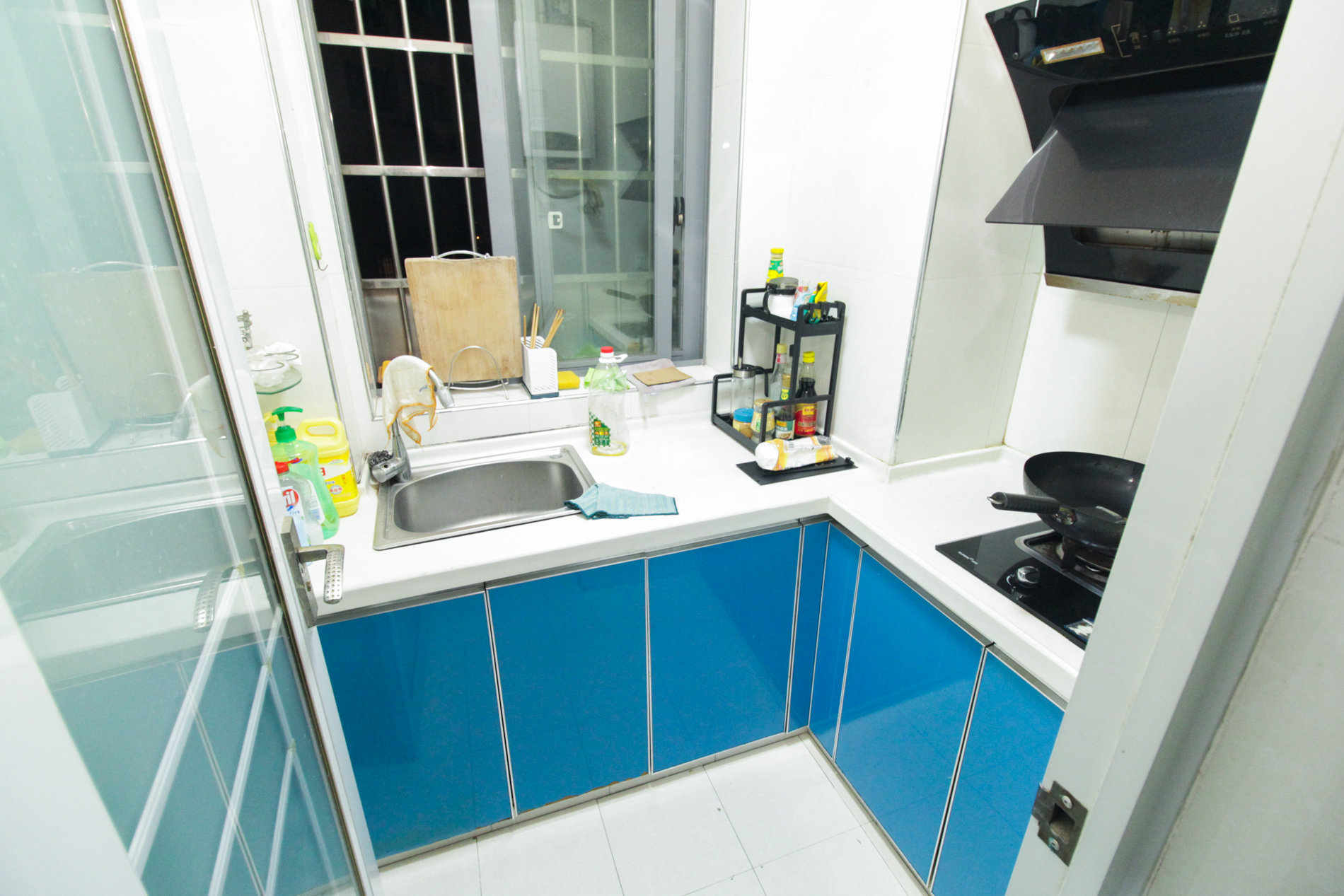 上海城小区  1室1厅1卫    36.8万厨房