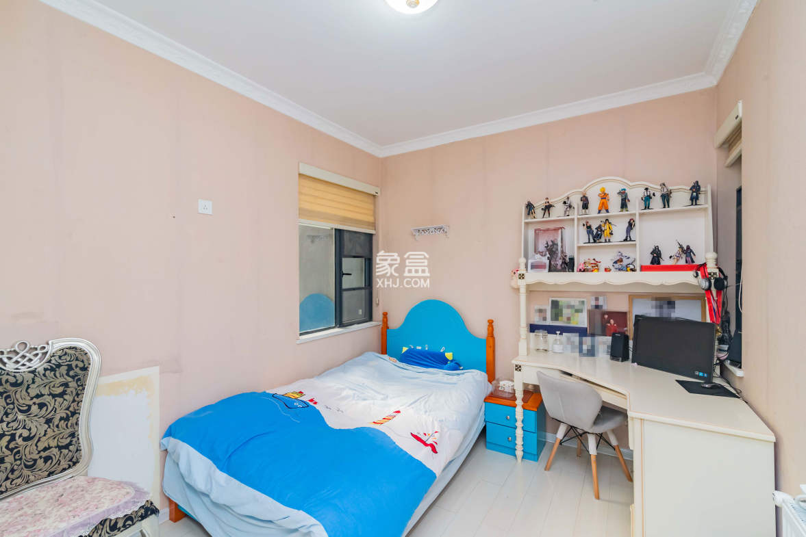 悦湖山 4室2厅2卫 143.9万 悦湖山 4室2厅2卫 143.9万卧室