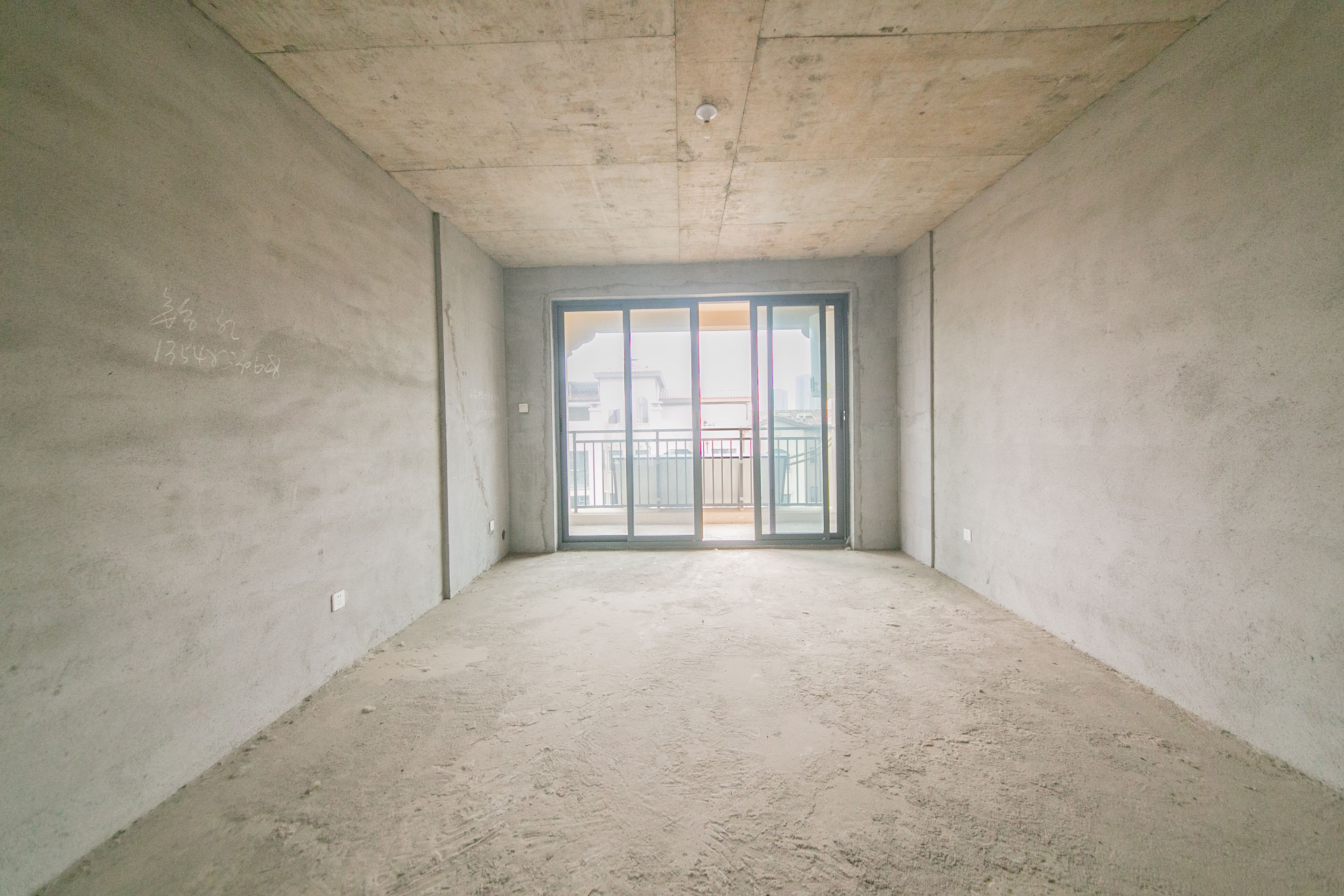 堤亚纳湾(深业沙河城) 3室2厅2卫 90.0万 堤亚纳湾(深业沙河城) 3室2厅2卫 90.0万客厅