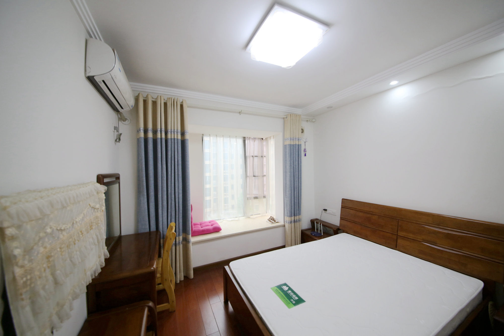 长房白沙湾 3室2厅2卫 120.0万 长房白沙湾 3室2厅2卫 120.0万卧室