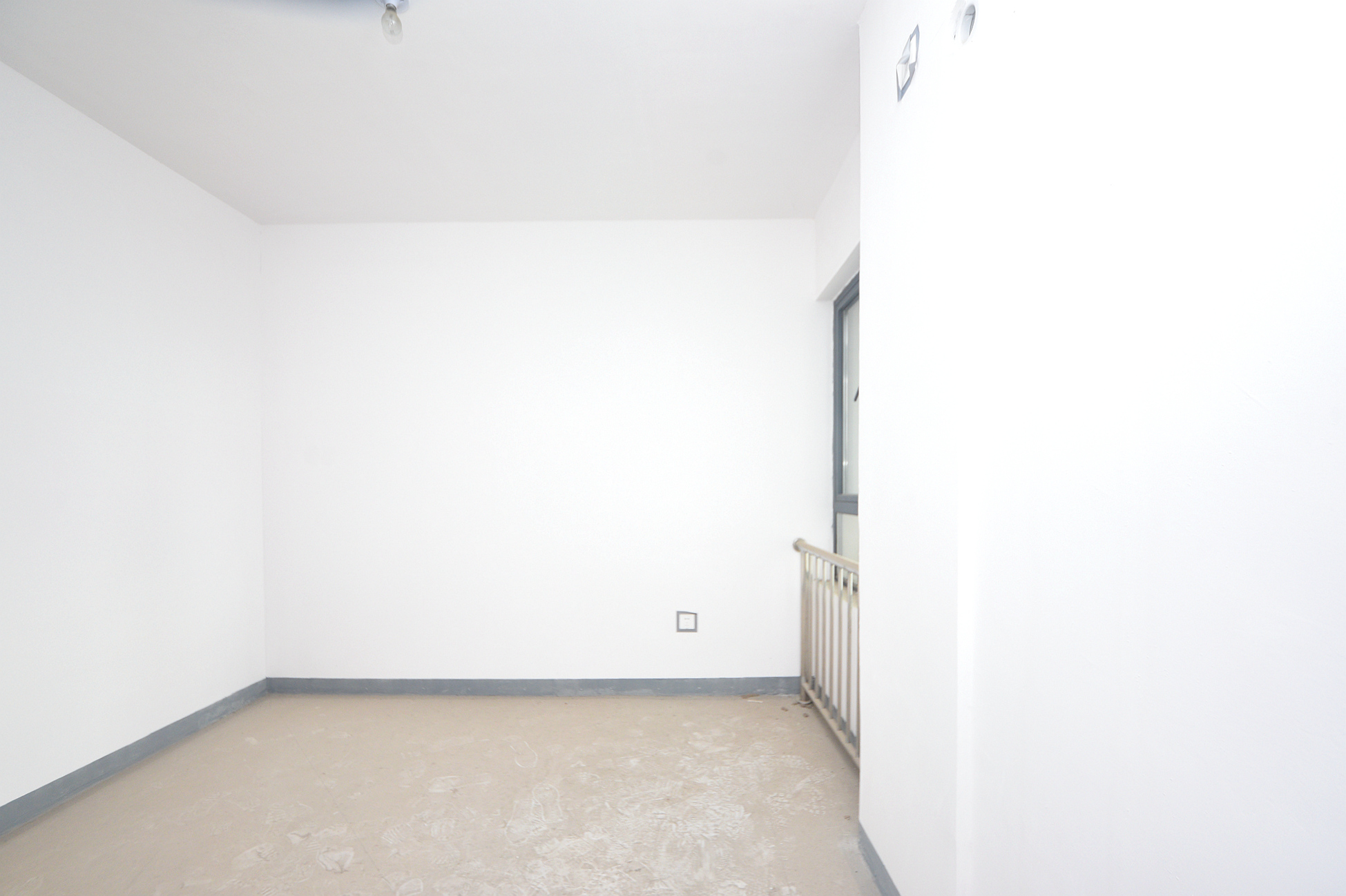 建发中央悦府  3室2厅1卫   140.00万卧室
