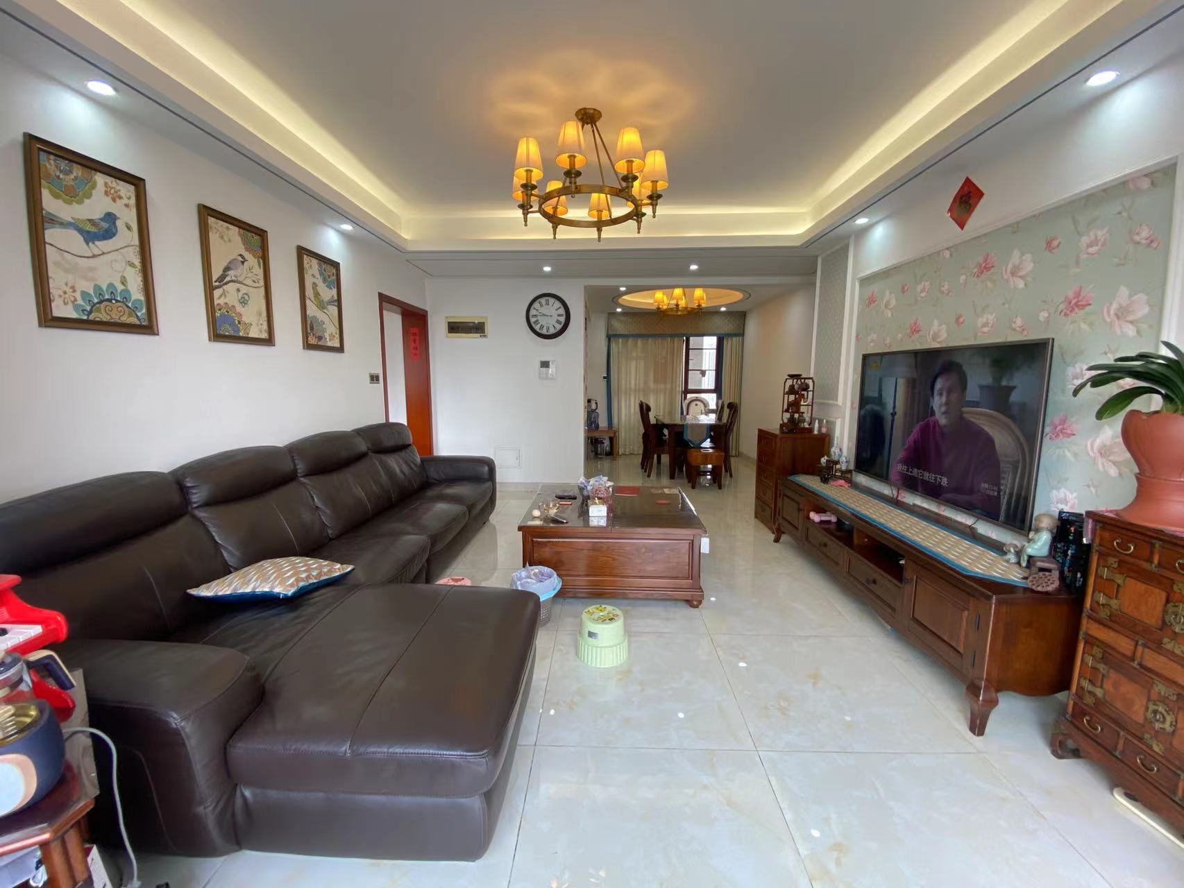 中建御山和苑 3室2厅2卫 99.8万 中建御山和苑 3室2厅2卫 99.8万室内图