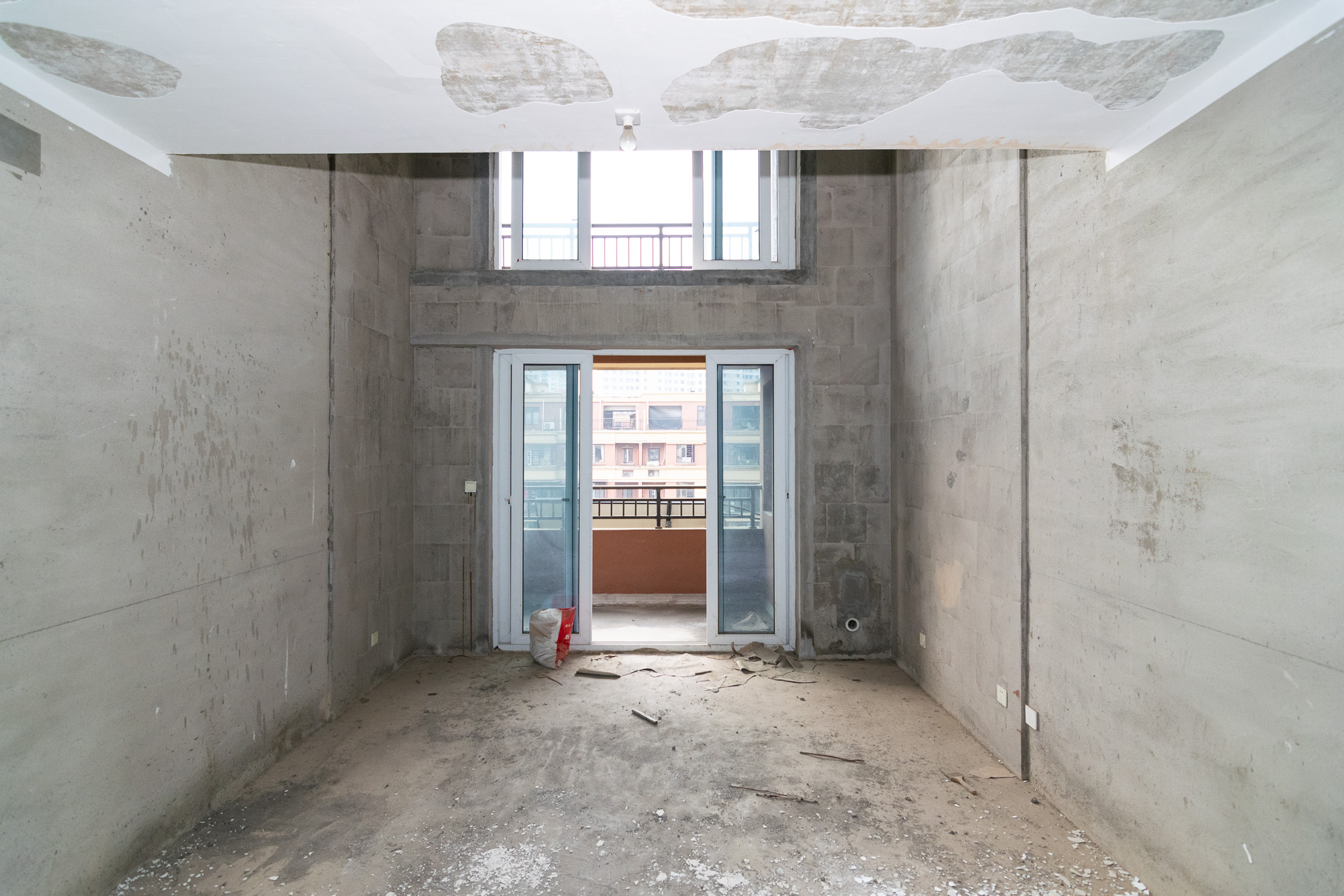 新城国际花都 4室2厅2卫 147.0万 新城国际花都 4室2厅2卫 147.0万客厅